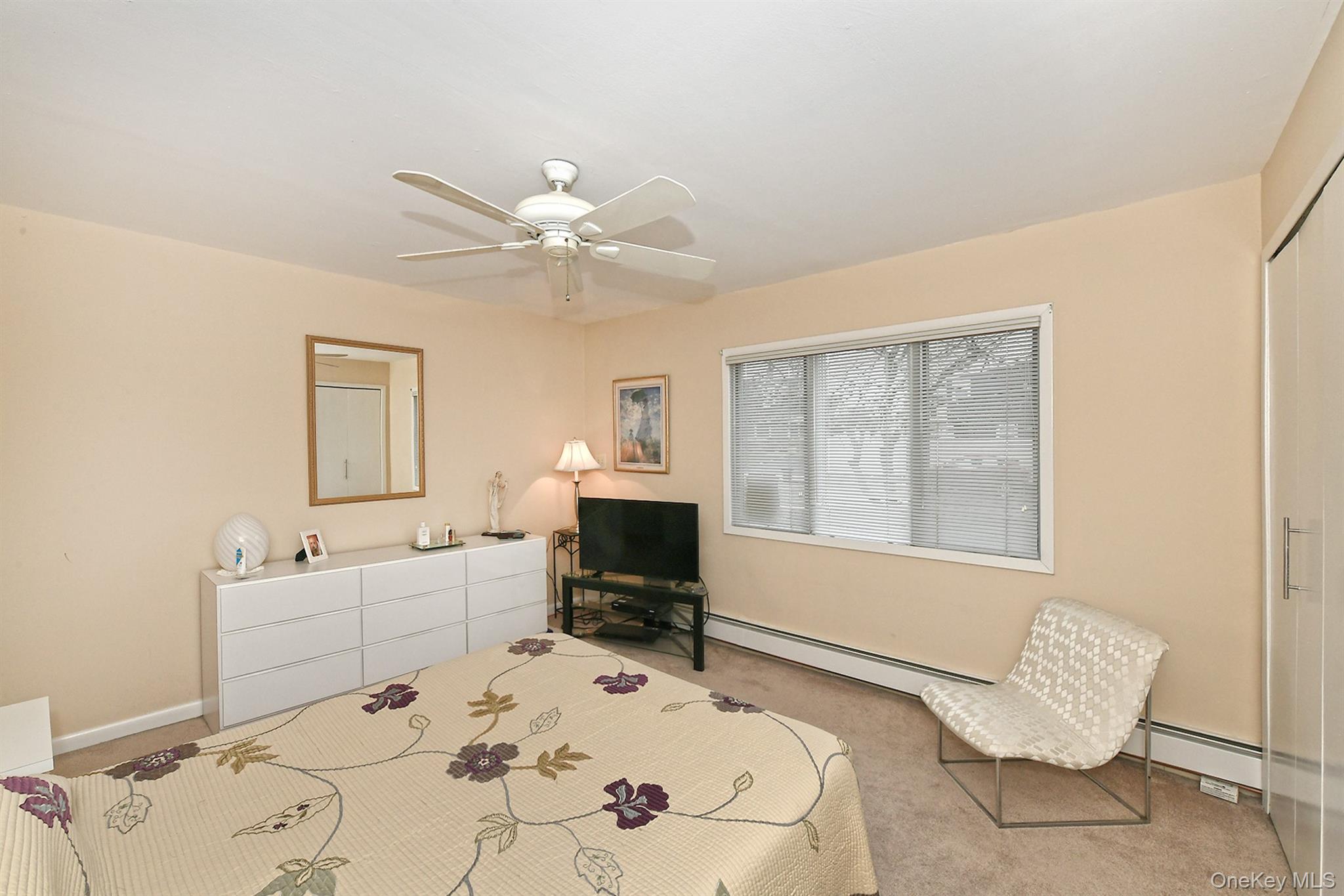 #13 photo, 38 Moss Lane, নাসাউ কাউন্টি Levittown , NY 11756