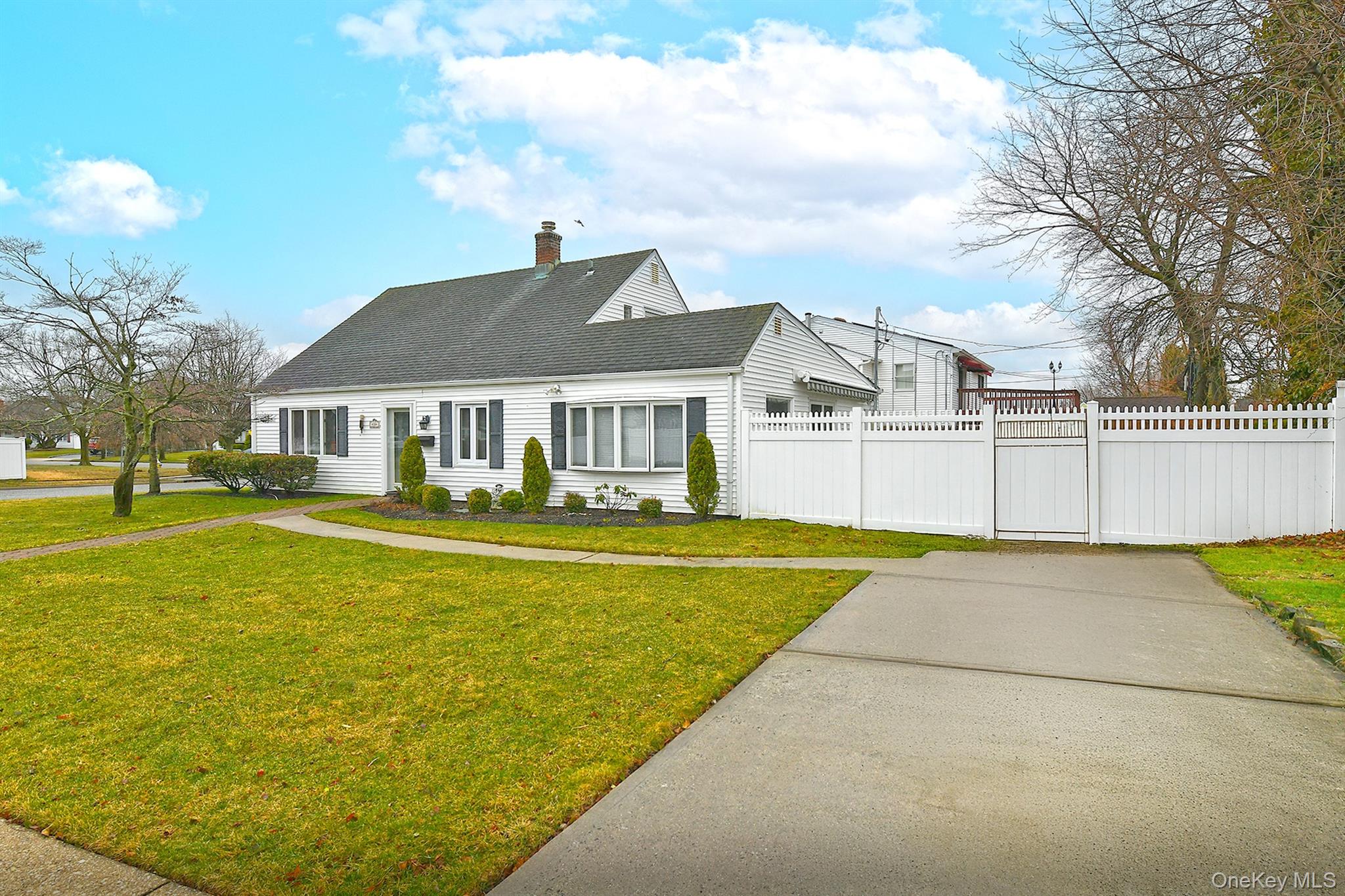 #2 photo, 38 Moss Lane, নাসাউ কাউন্টি Levittown , NY 11756