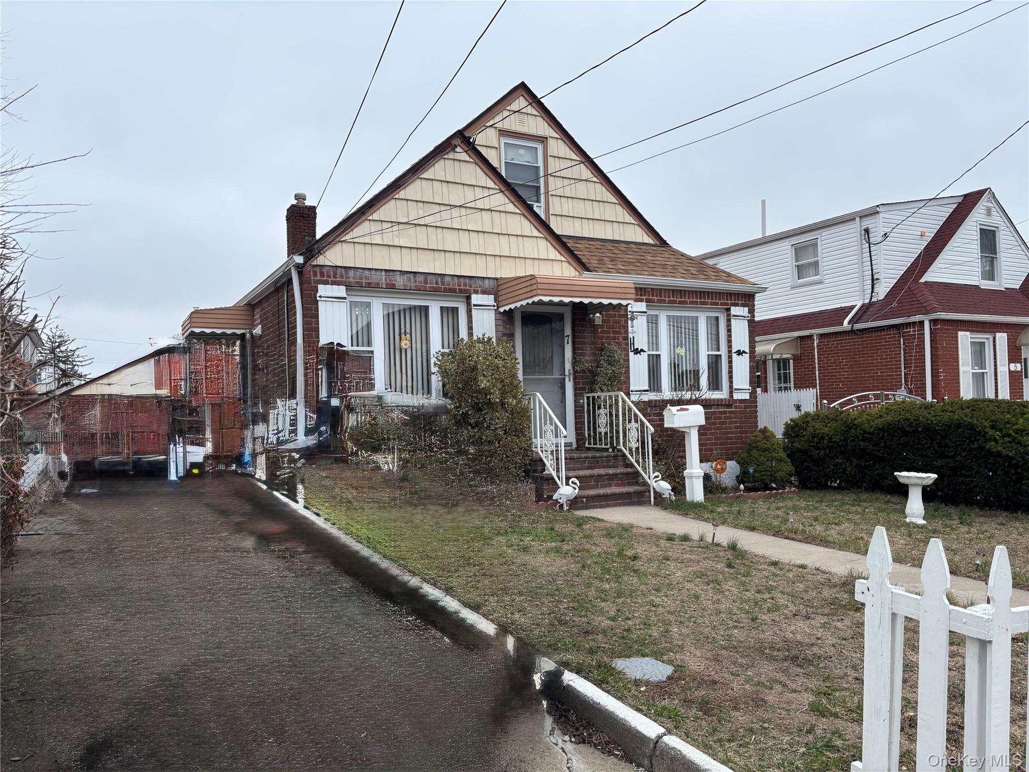 #3 photo, 7 Catherine Court, নাসাউ কাউন্টি Elmont , NY 11003