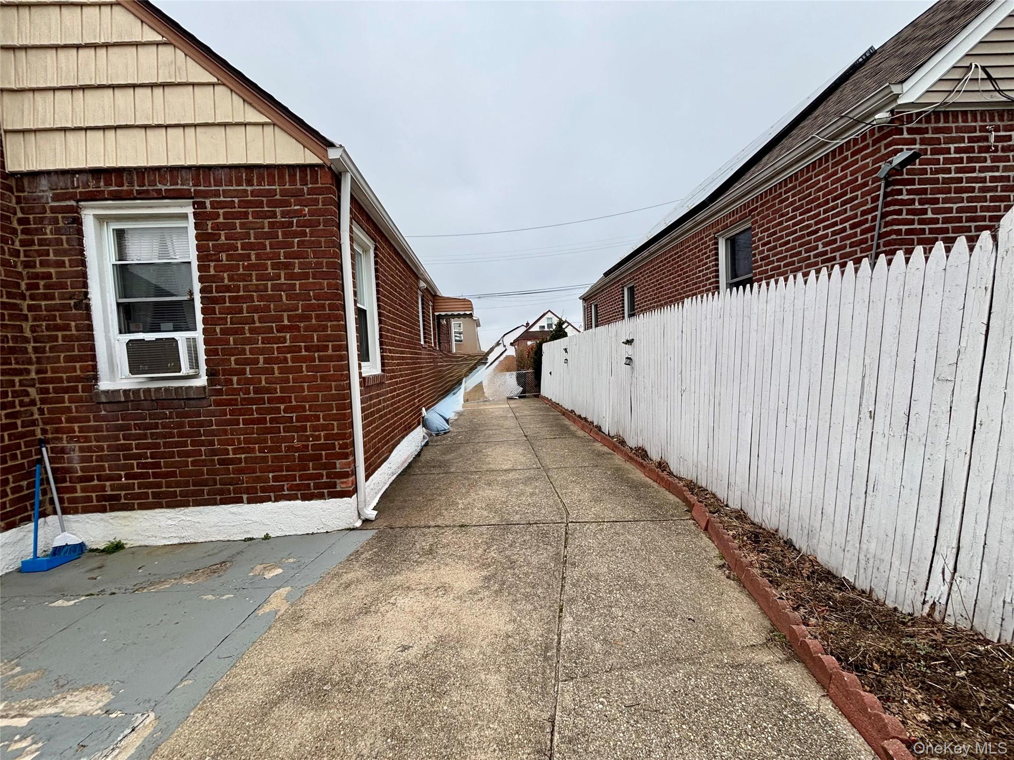 #5 photo, 7 Catherine Court, নাসাউ কাউন্টি Elmont , NY 11003