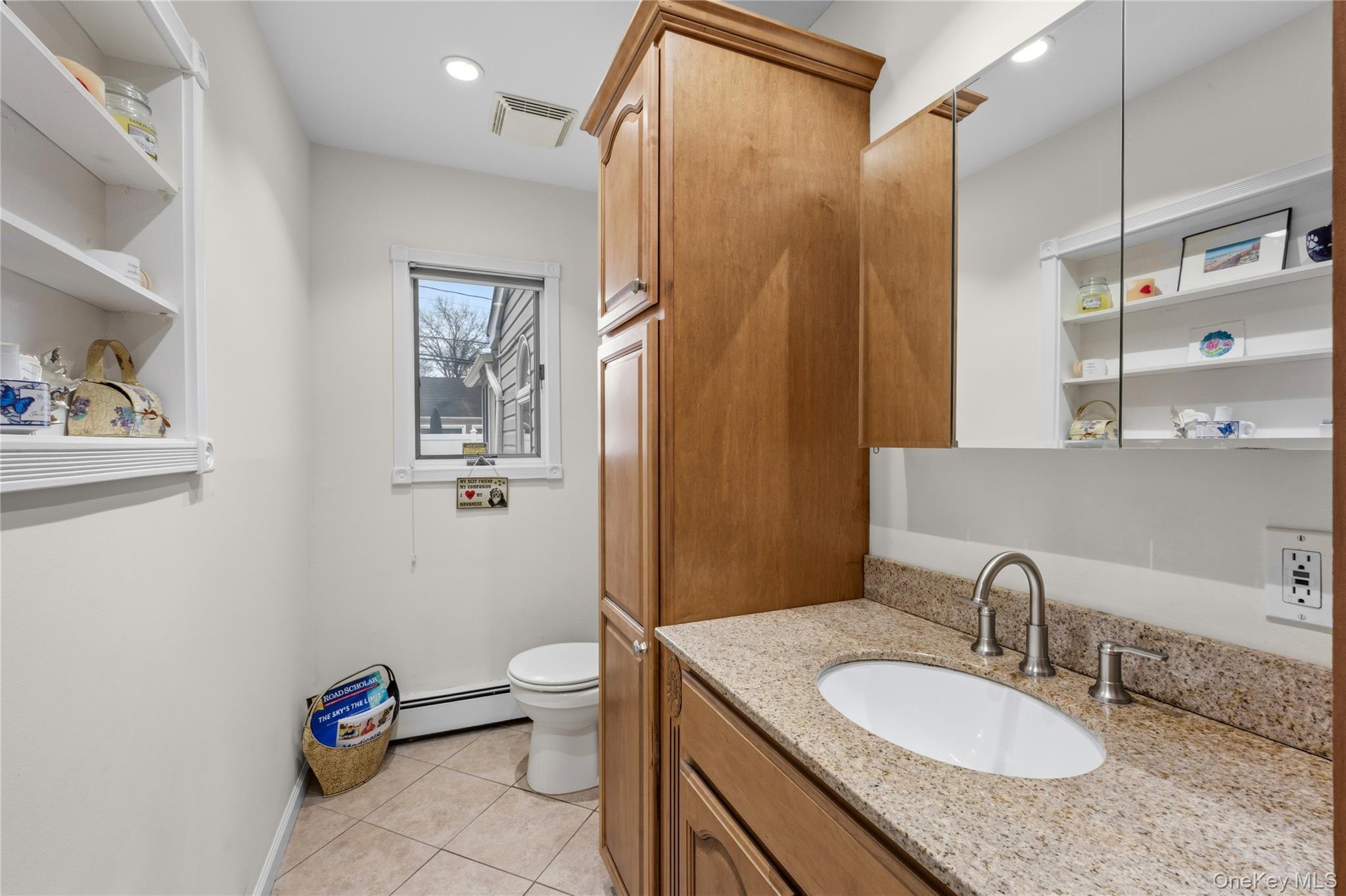 #12 photo, 1396 Wilson Road, নাসাউ কাউন্টি East Meadow , NY 11554