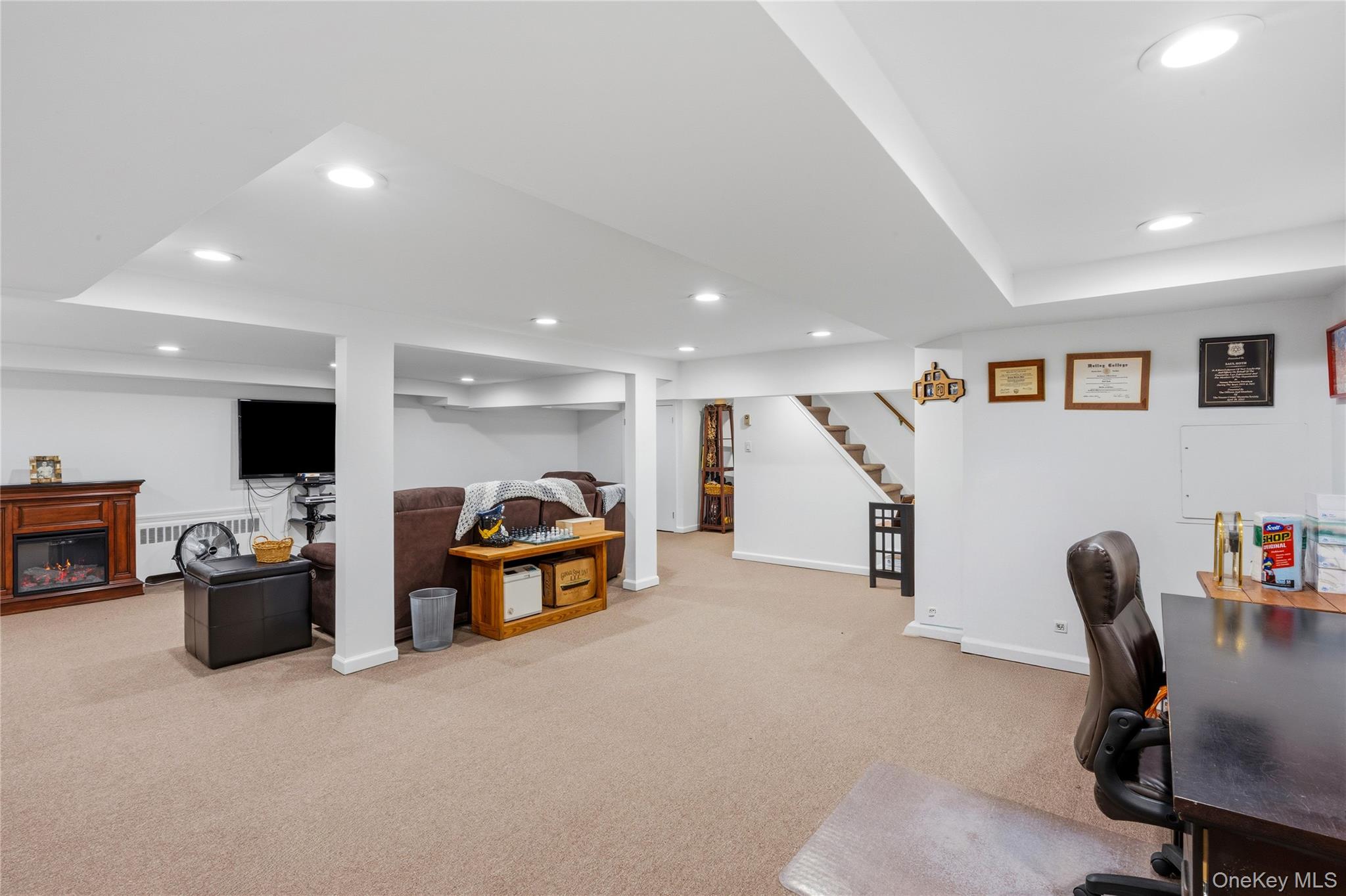 #13 photo, 1396 Wilson Road, নাসাউ কাউন্টি East Meadow , NY 11554