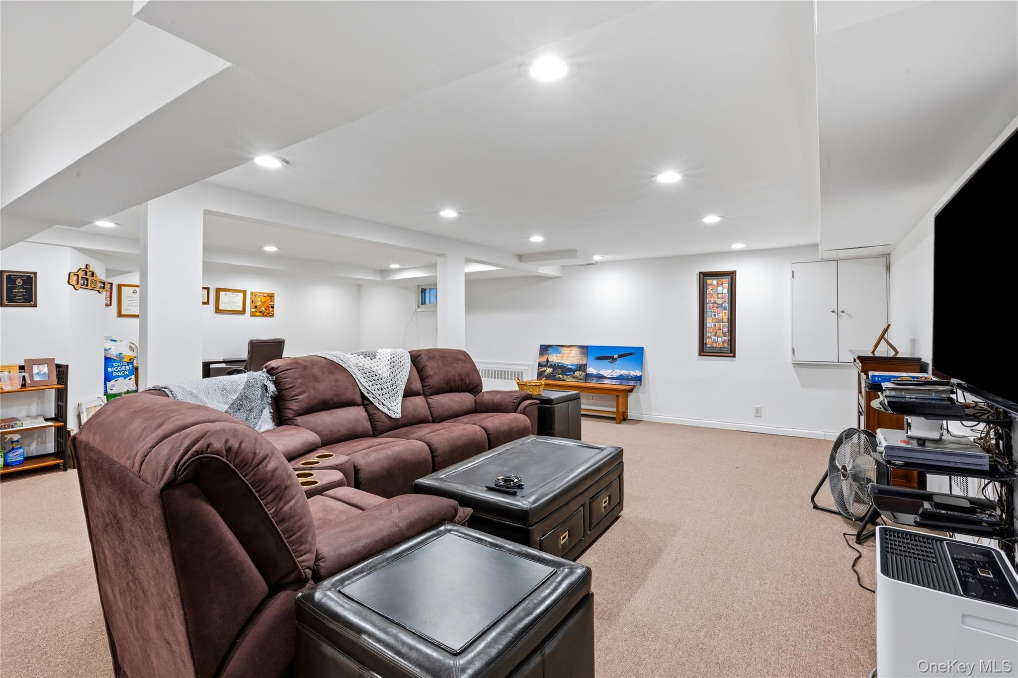 #14 photo, 1396 Wilson Road, নাসাউ কাউন্টি East Meadow , NY 11554