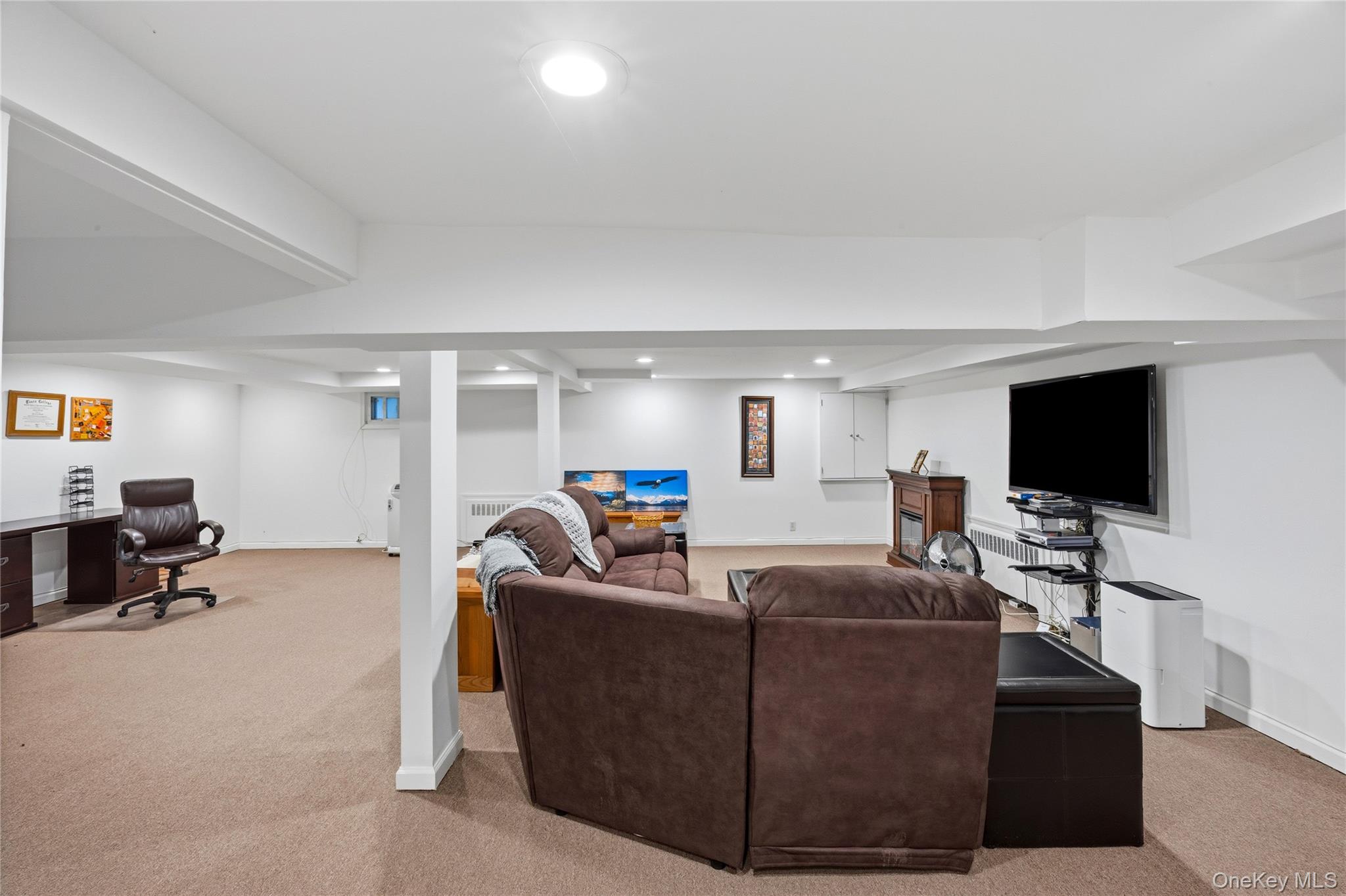 #15 photo, 1396 Wilson Road, নাসাউ কাউন্টি East Meadow , NY 11554