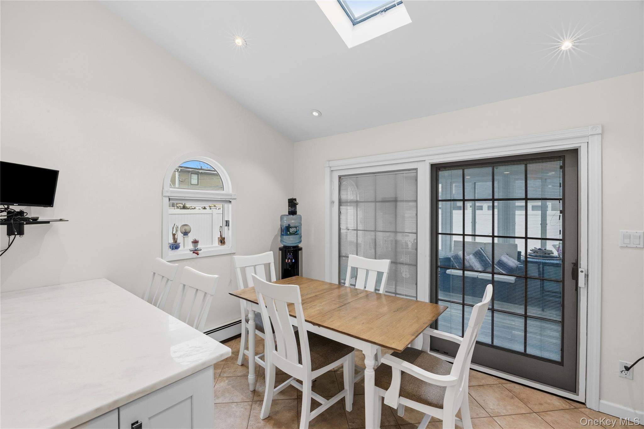 #8 photo, 1396 Wilson Road, নাসাউ কাউন্টি East Meadow , NY 11554