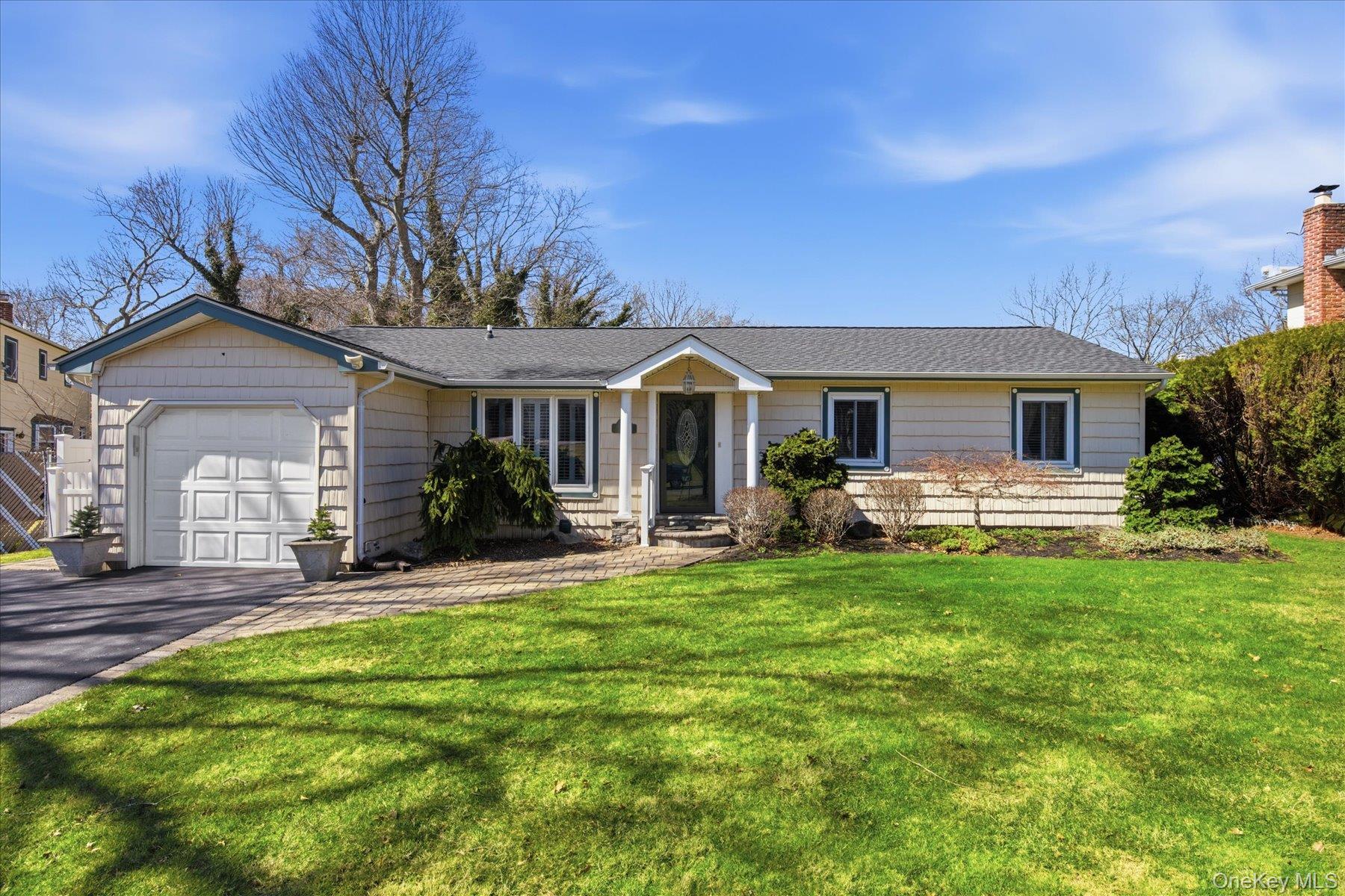 #4 photo, 8 Natalie Court, সাফোক কাউন্টি Ronkonkoma , NY 11779