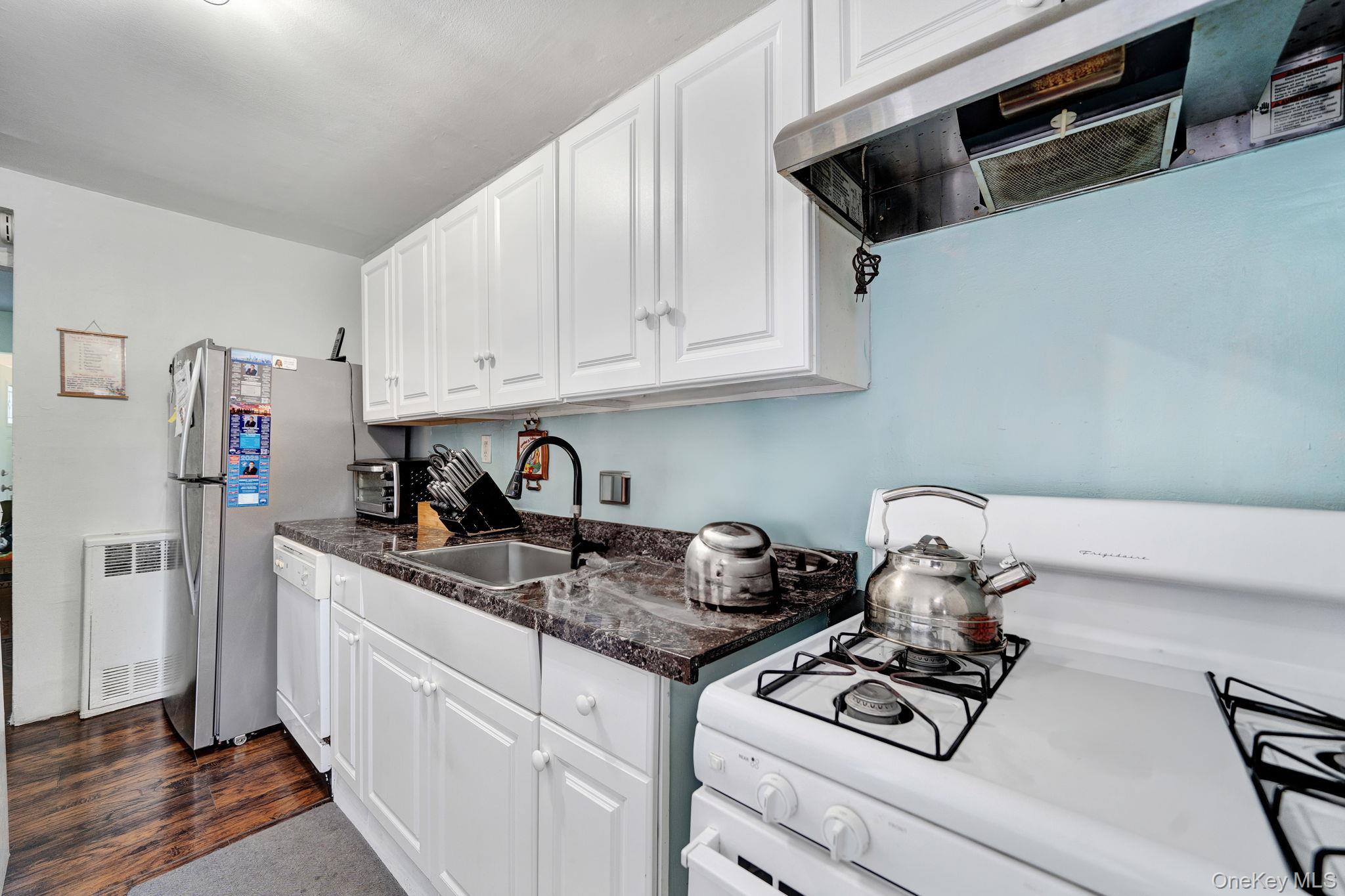 #11 photo, 1570 Grand Avenue, 롱 아일랜드 North Baldwin , NY 11510