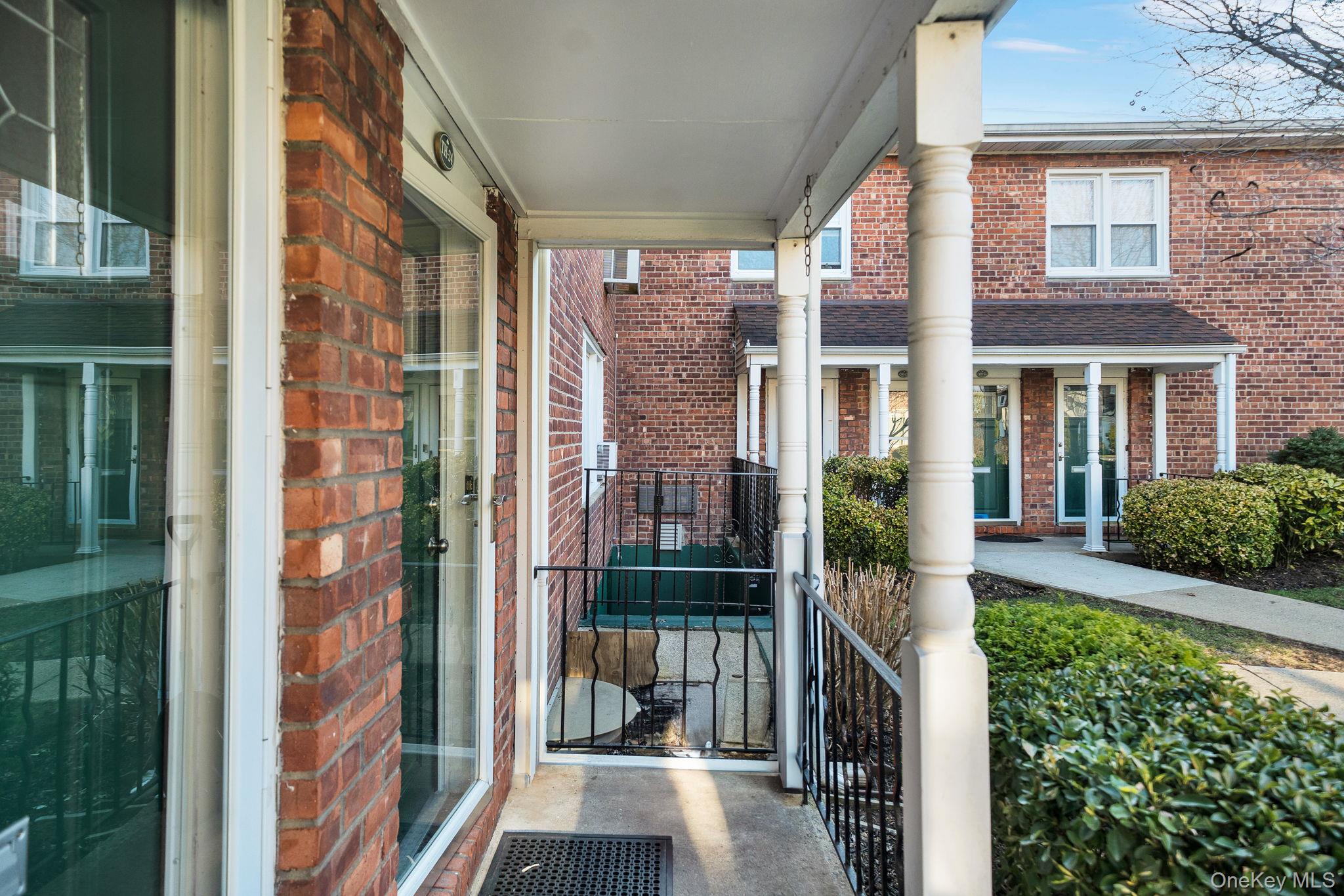 #3 photo, 1570 Grand Avenue, 롱 아일랜드 North Baldwin , NY 11510