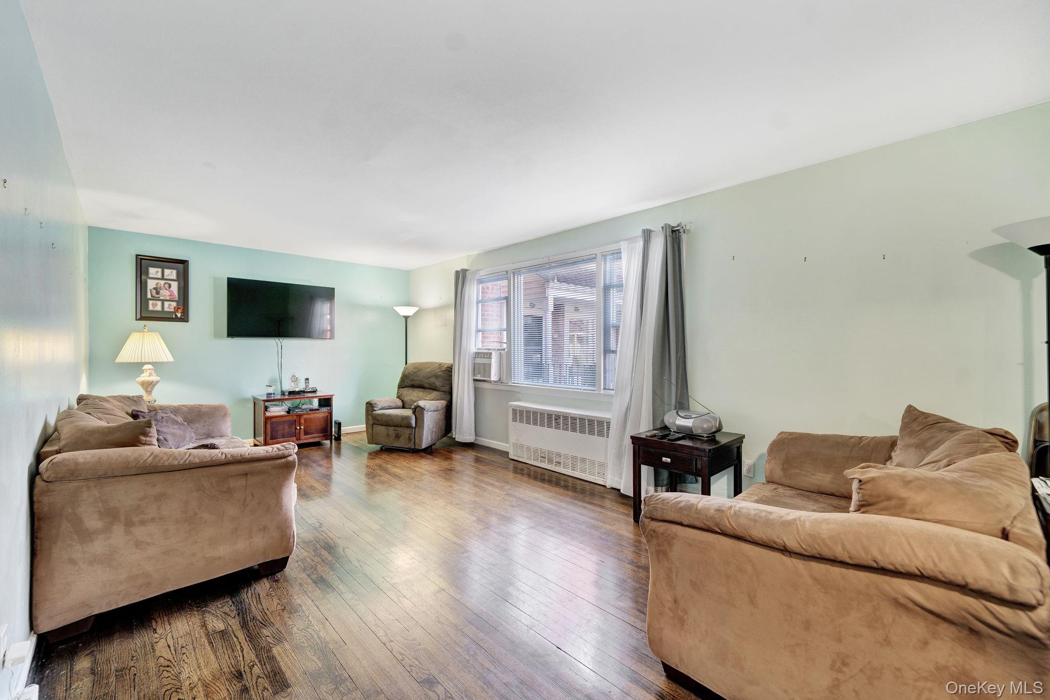 #8 photo, 1570 Grand Avenue, 롱 아일랜드 North Baldwin , NY 11510