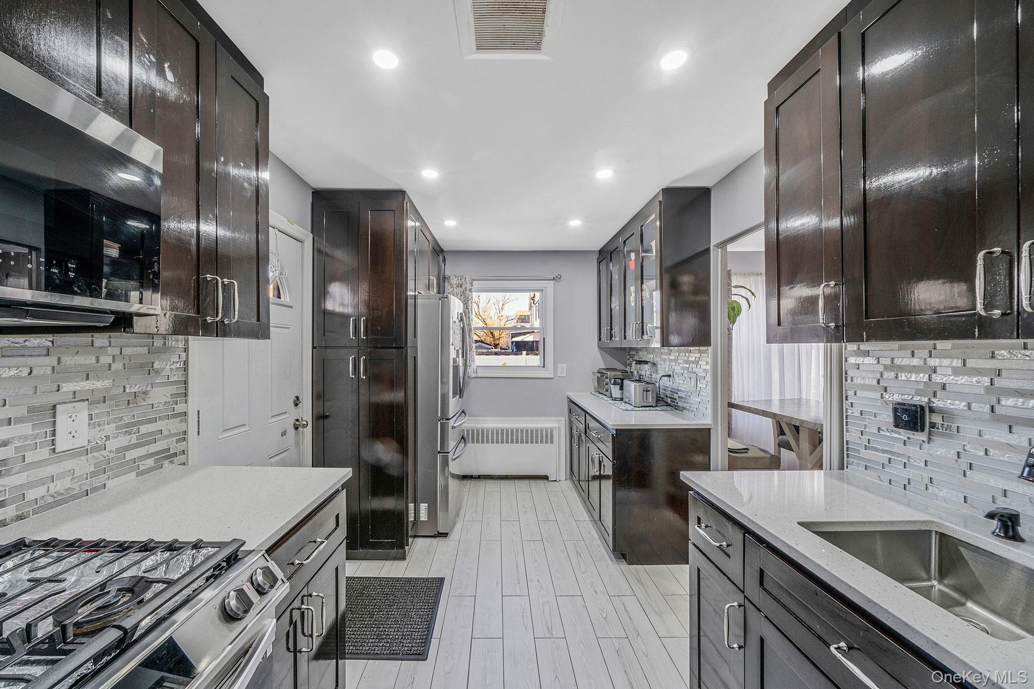 #15 photo, 13314 Hawtree Creek Road, কুইন্‌স South Ozone Park , NY 11420