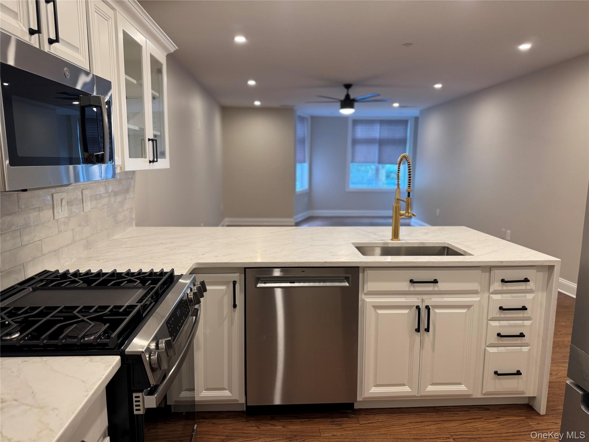 #2 photo, 3111 Leeward Drive, Haverstraw , NY 10927