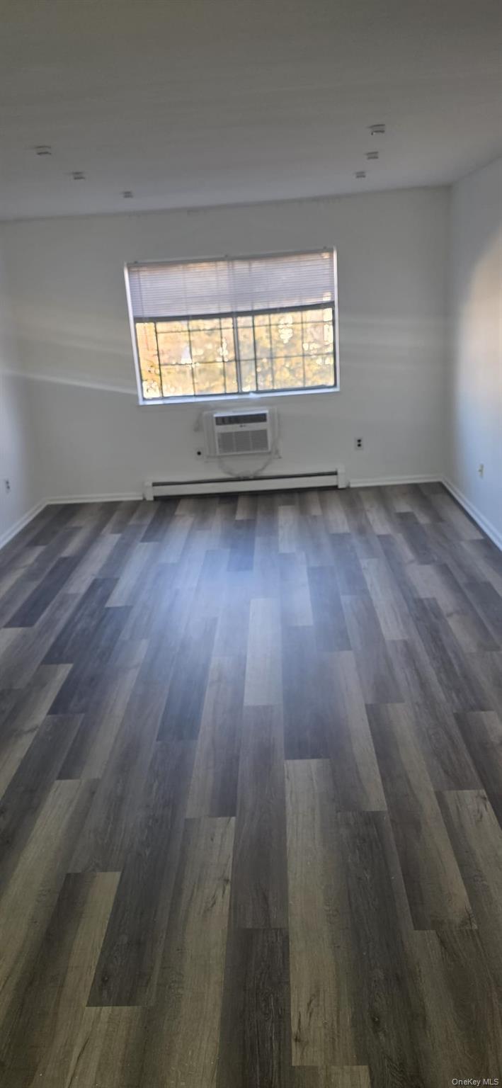 #8 photo, 29 Brittany Drive, Middletown , NY 10940