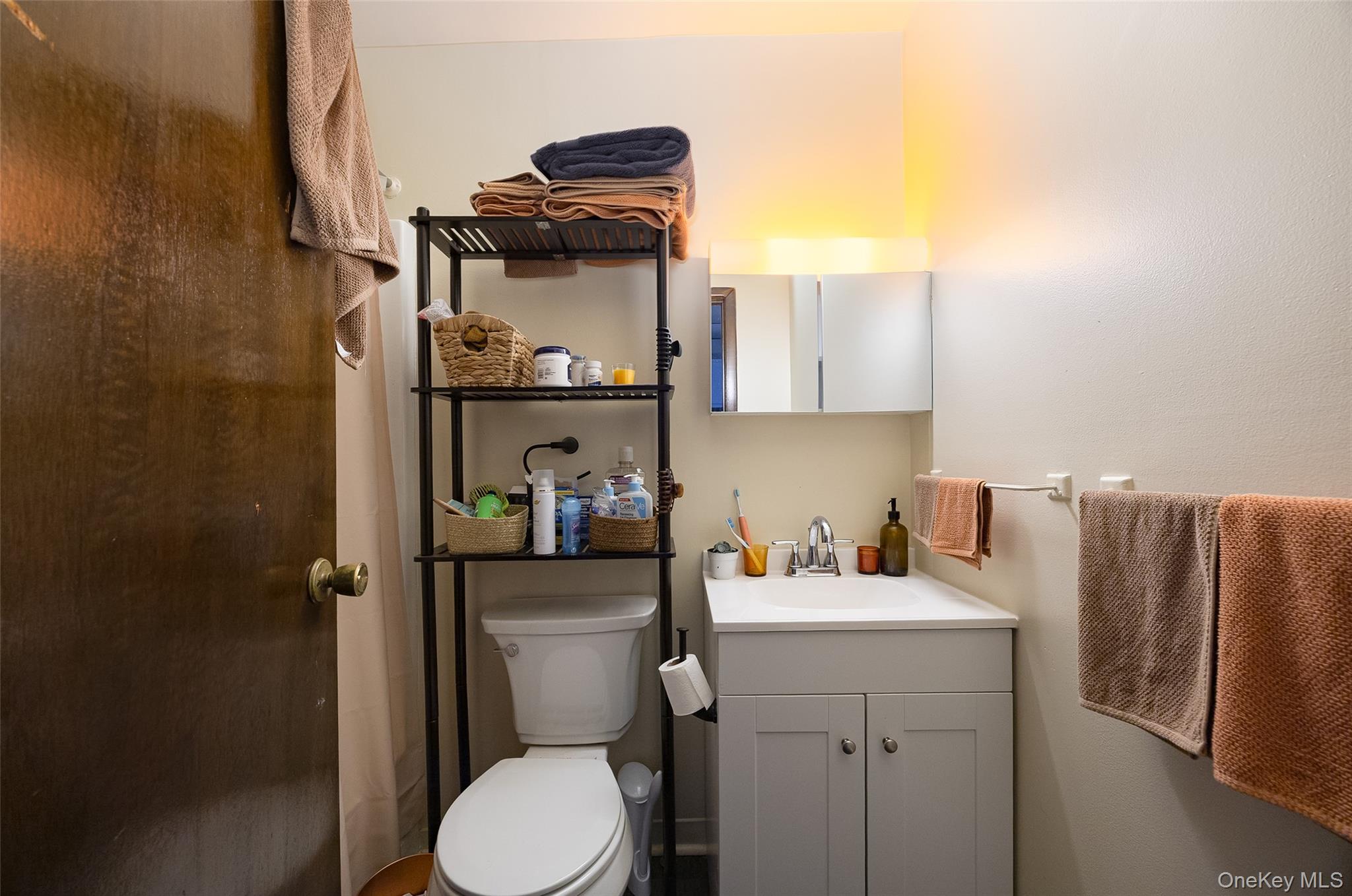 #8 photo, 24-28 Vineyard Avenue, Highland , NY 12528