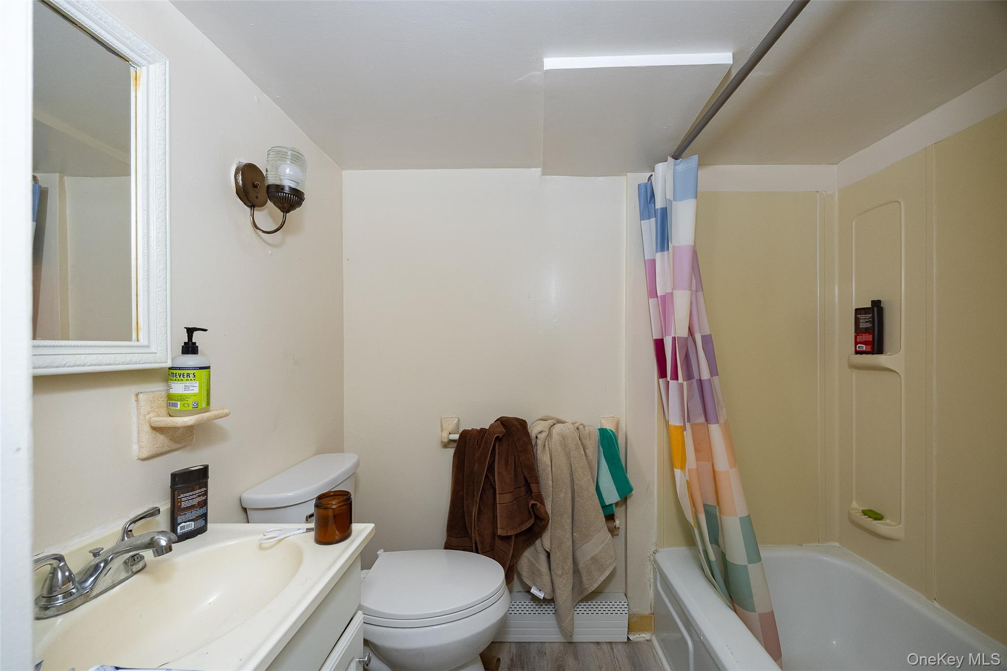 #19 photo, 81 Vineyard Avenue, Highland , NY 12528