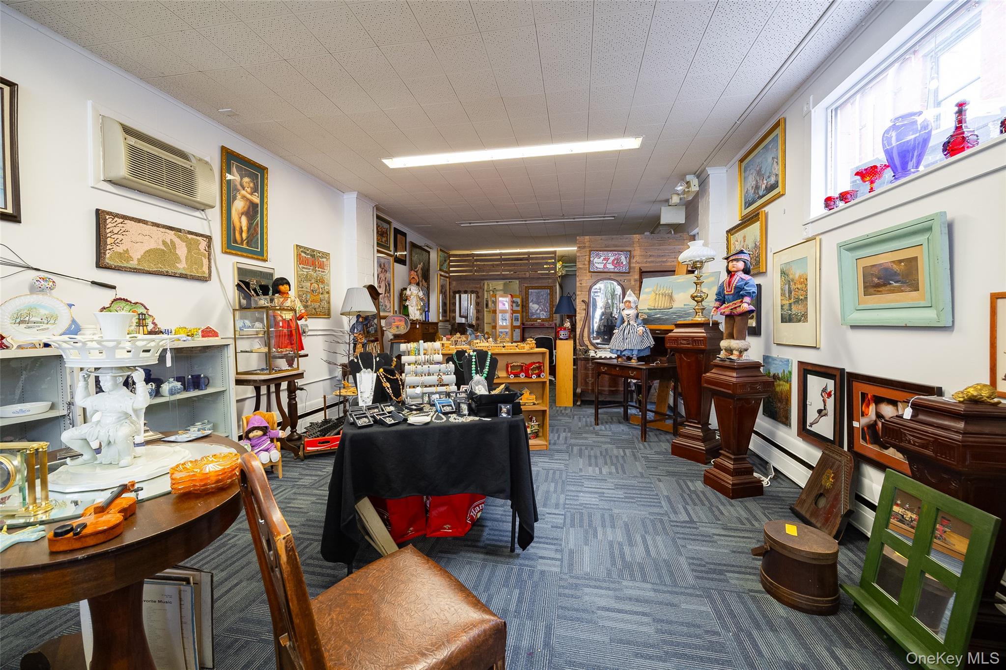 #4 photo, 81 Vineyard Avenue, Highland , NY 12528