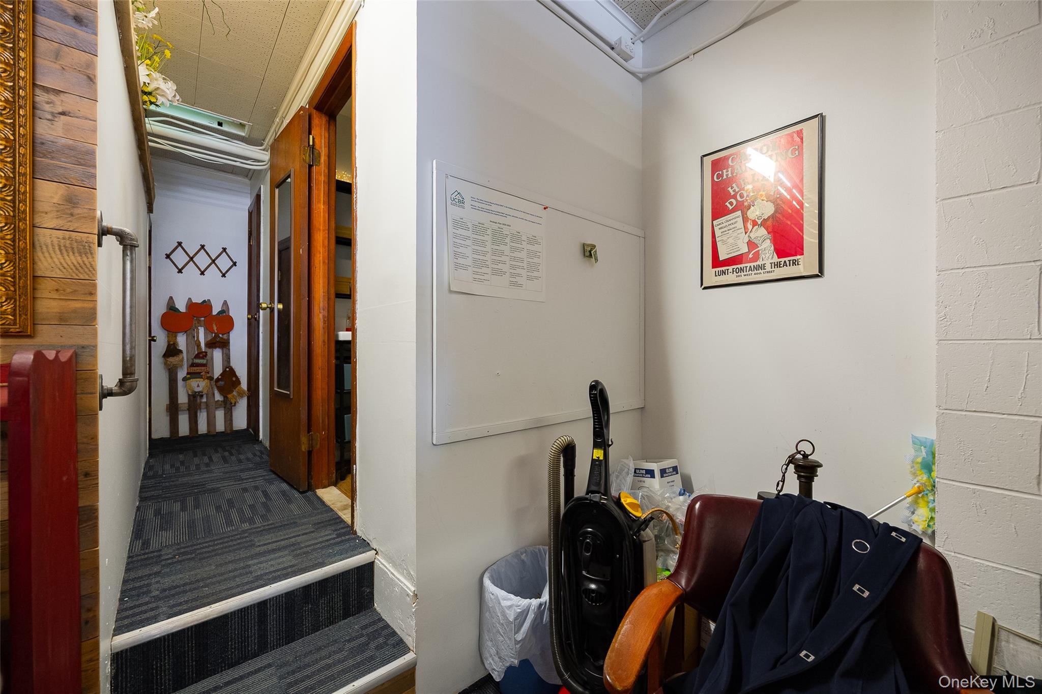 #5 photo, 81 Vineyard Avenue, Highland , NY 12528