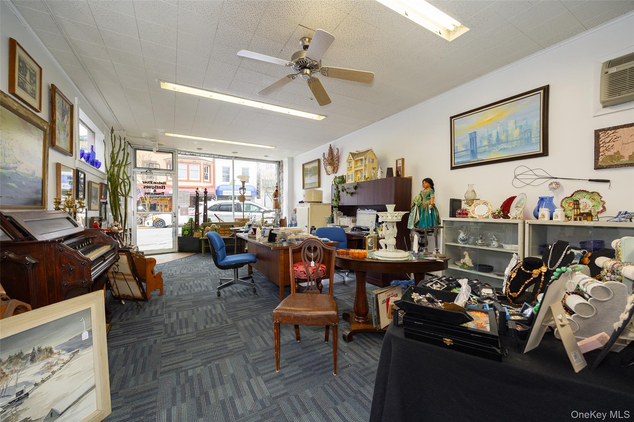 #7 photo, 81 Vineyard Avenue, Highland , NY 12528