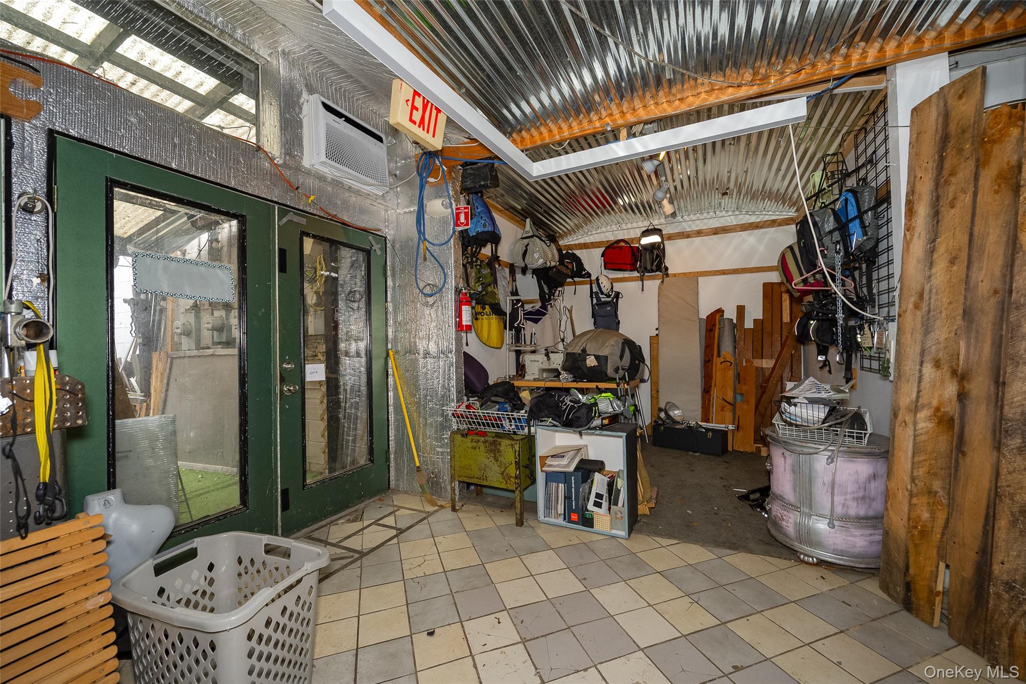 #8 photo, 81 Vineyard Avenue, Highland , NY 12528