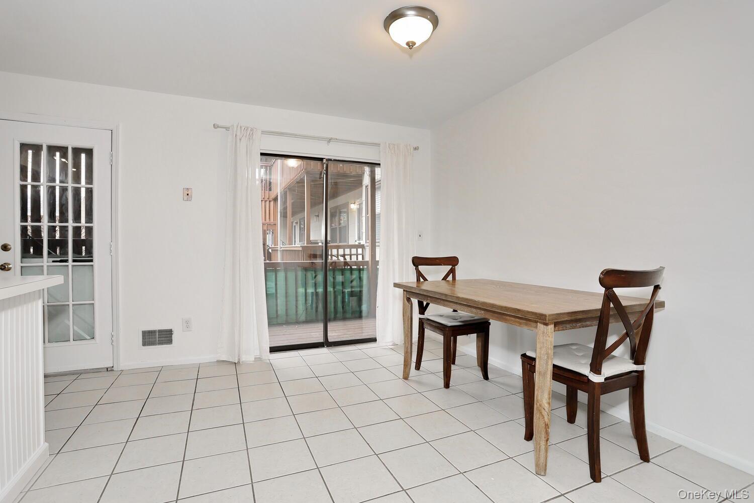 #16 photo, 26 Milford Lane, Suffern , NY 10901