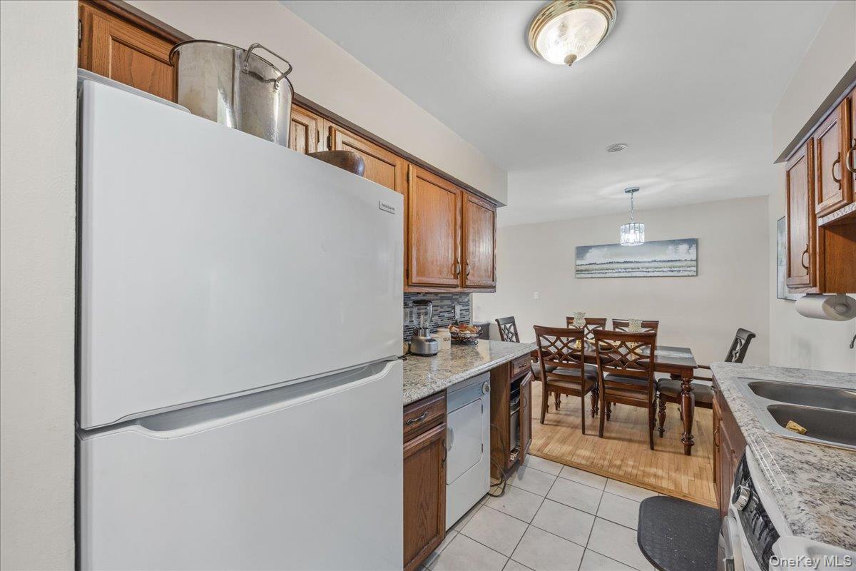 #9 photo, 782 Tuckahoe Road, Yonkers , NY 10710