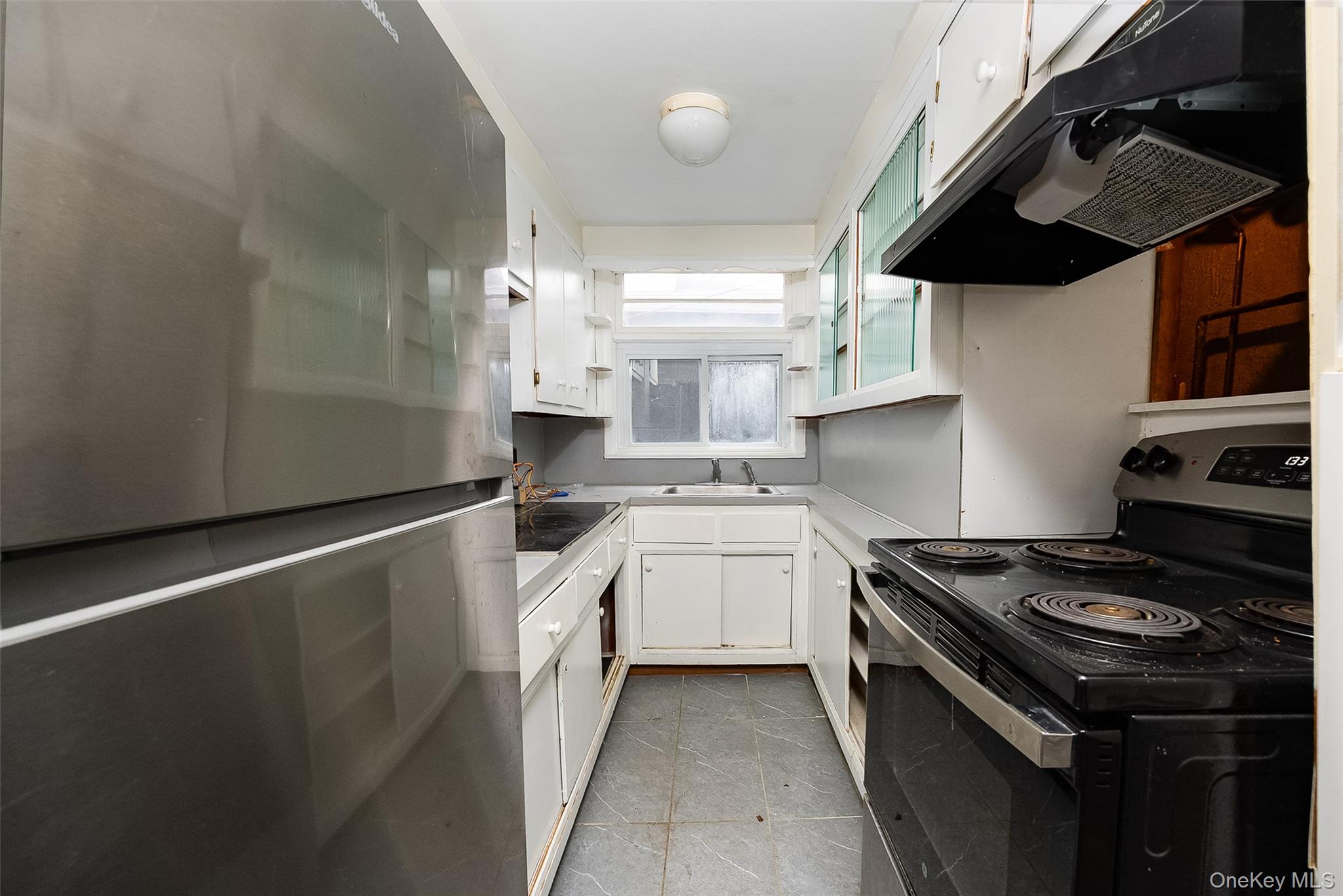 #2 photo, 87 Vineyard Avenue, Highland , NY 12528