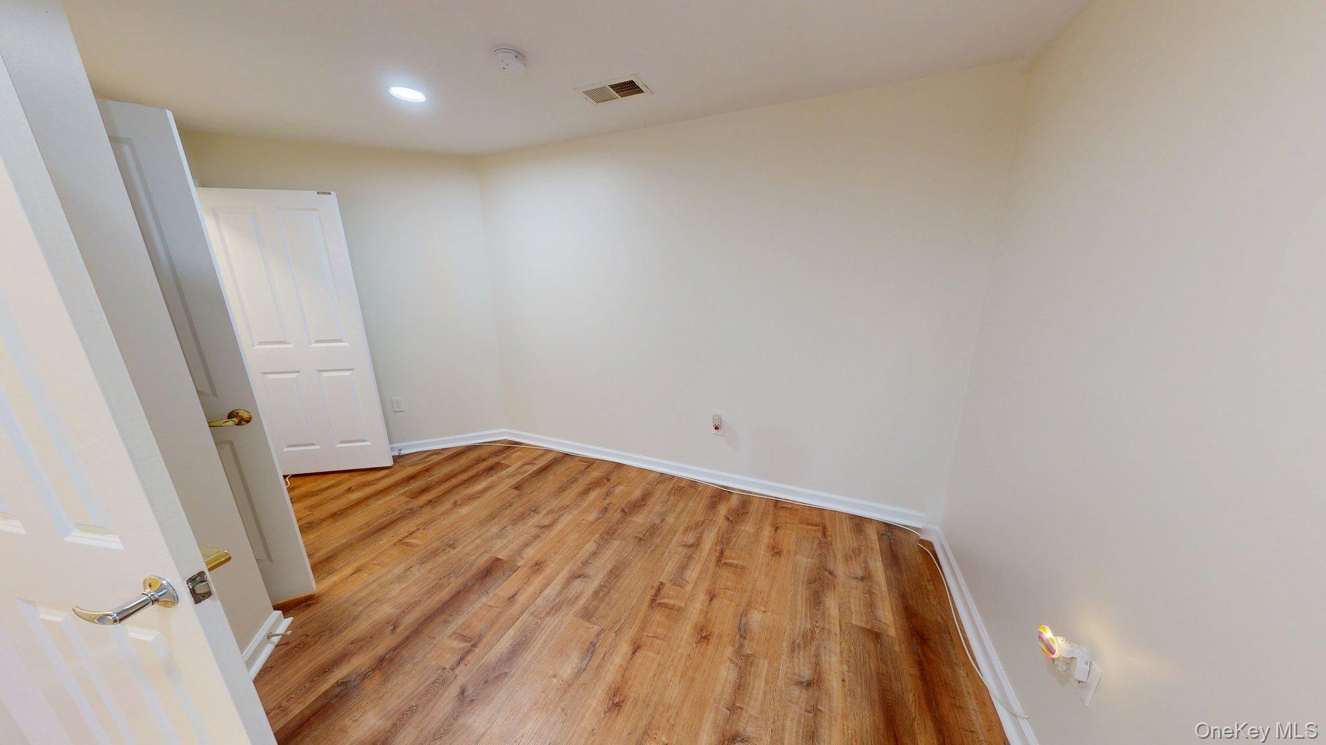 #17 photo, 1109 Round Pointe Drive, Haverstraw , NY 10927