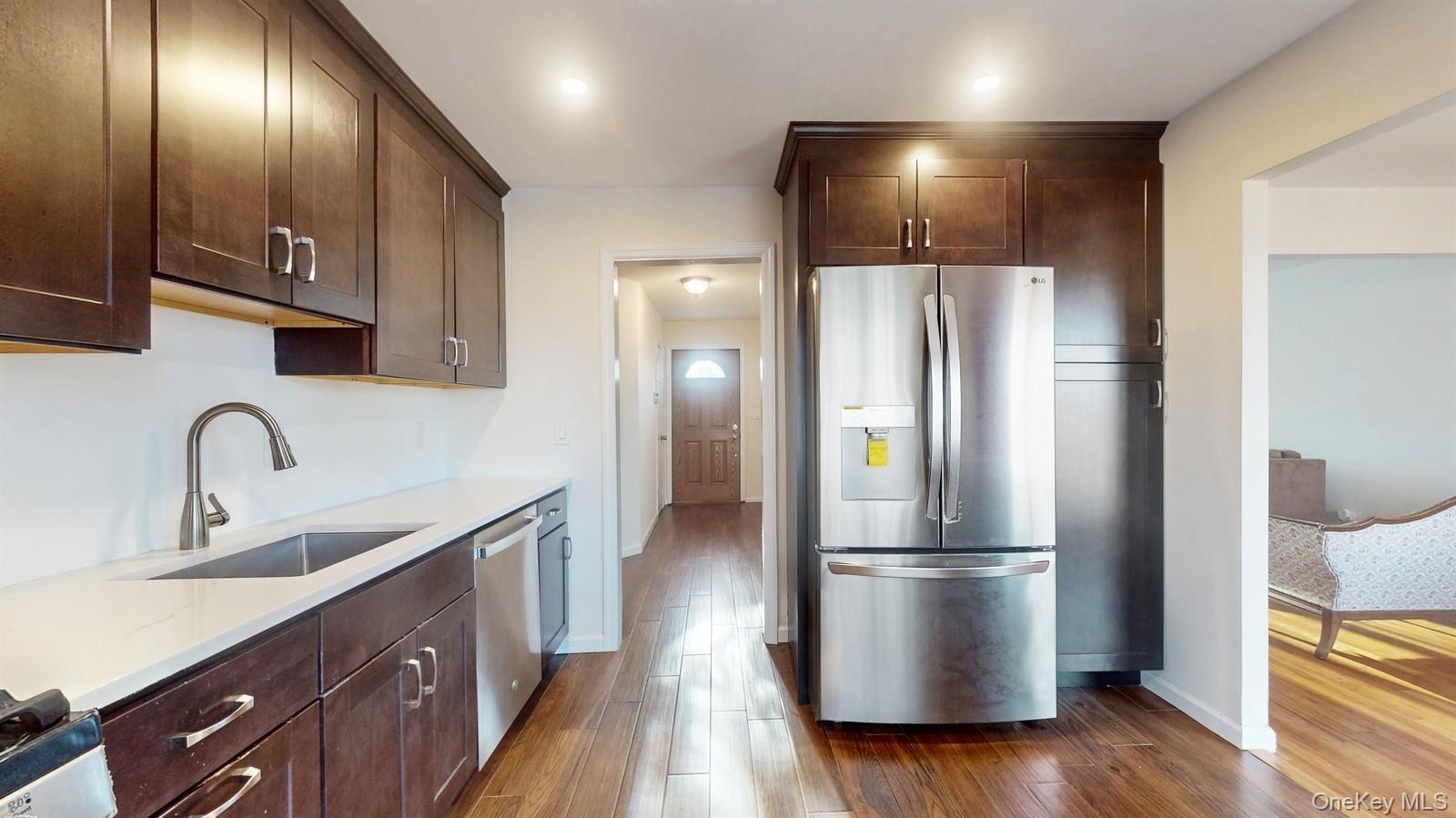 #8 photo, 10 Rumbrook Road, Elmsford , NY 10523