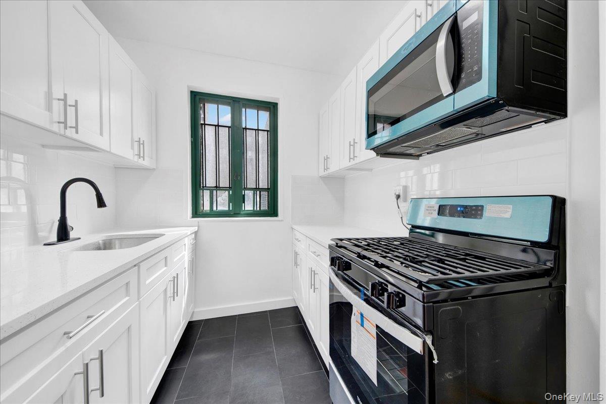 #3 photo, 1569 metropolitan Avenue, ব্রঙ্কস Bronx , NY 10462