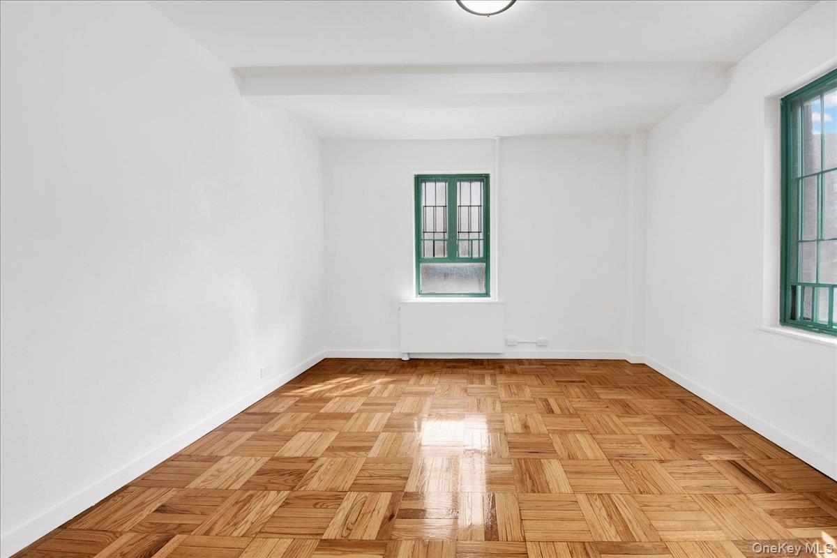 #5 photo, 1569 metropolitan Avenue, ব্রঙ্কস Bronx , NY 10462