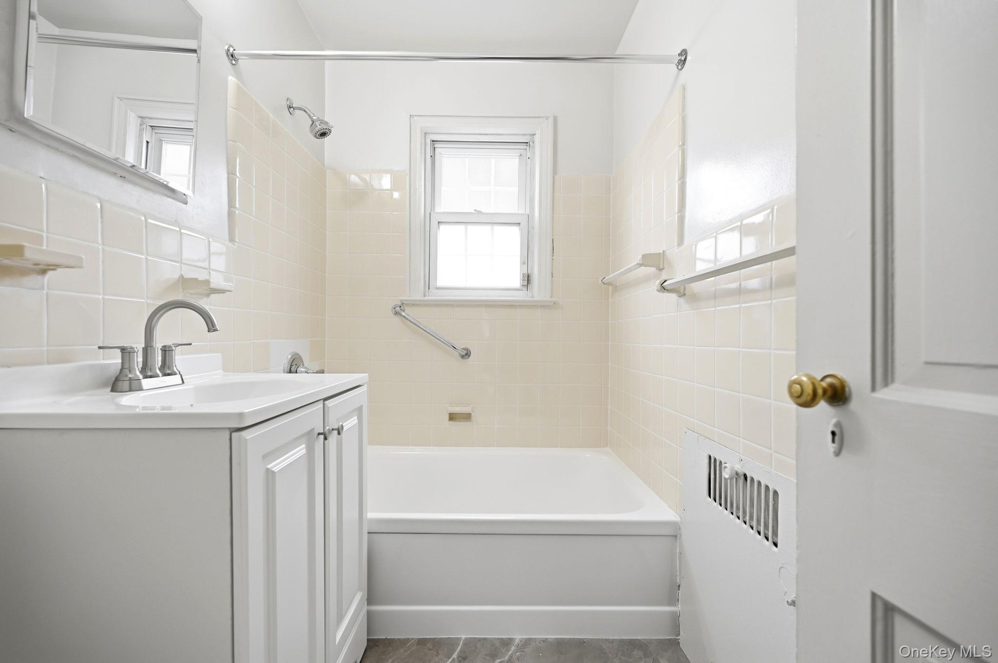 #10 photo, 61 Davis Avenue, White Plains , NY 10605