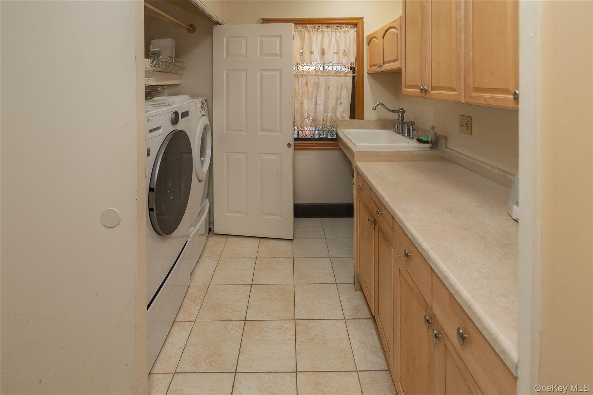 #12 photo, 1 Far Horizons Drive, Newburgh , NY 12550