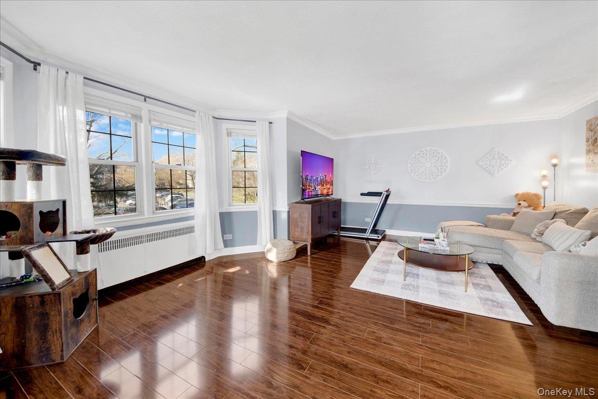 #12 photo, 3 Sentry Place, Scarsdale , NY 10583