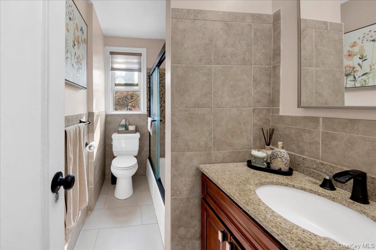 #16 photo, 3 Sentry Place, Scarsdale , NY 10583