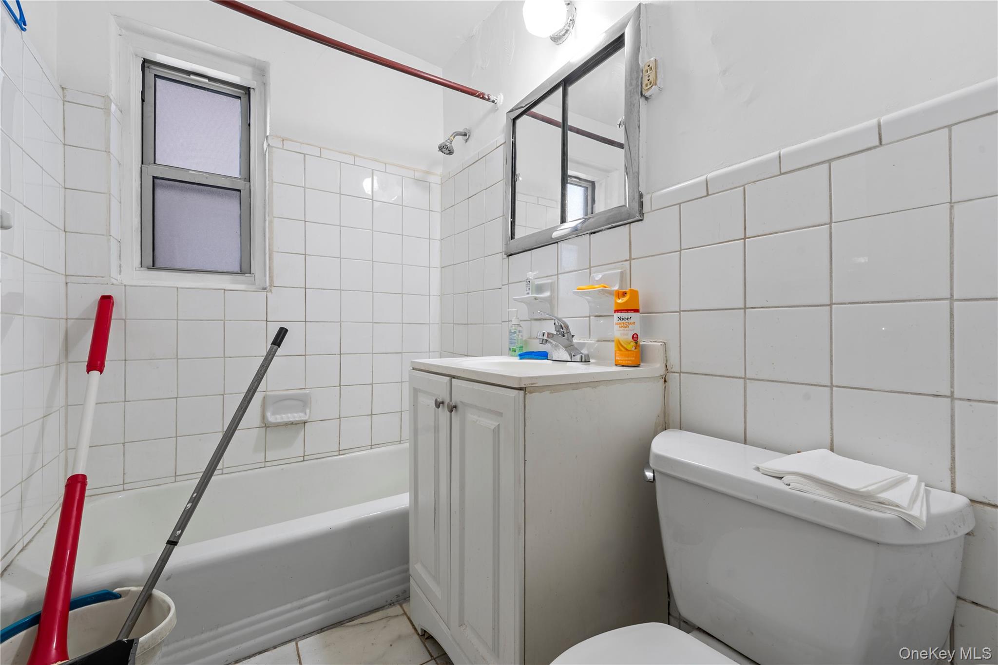 #14 photo, 1010 Sherman Avenue, Bronx , NY 10456