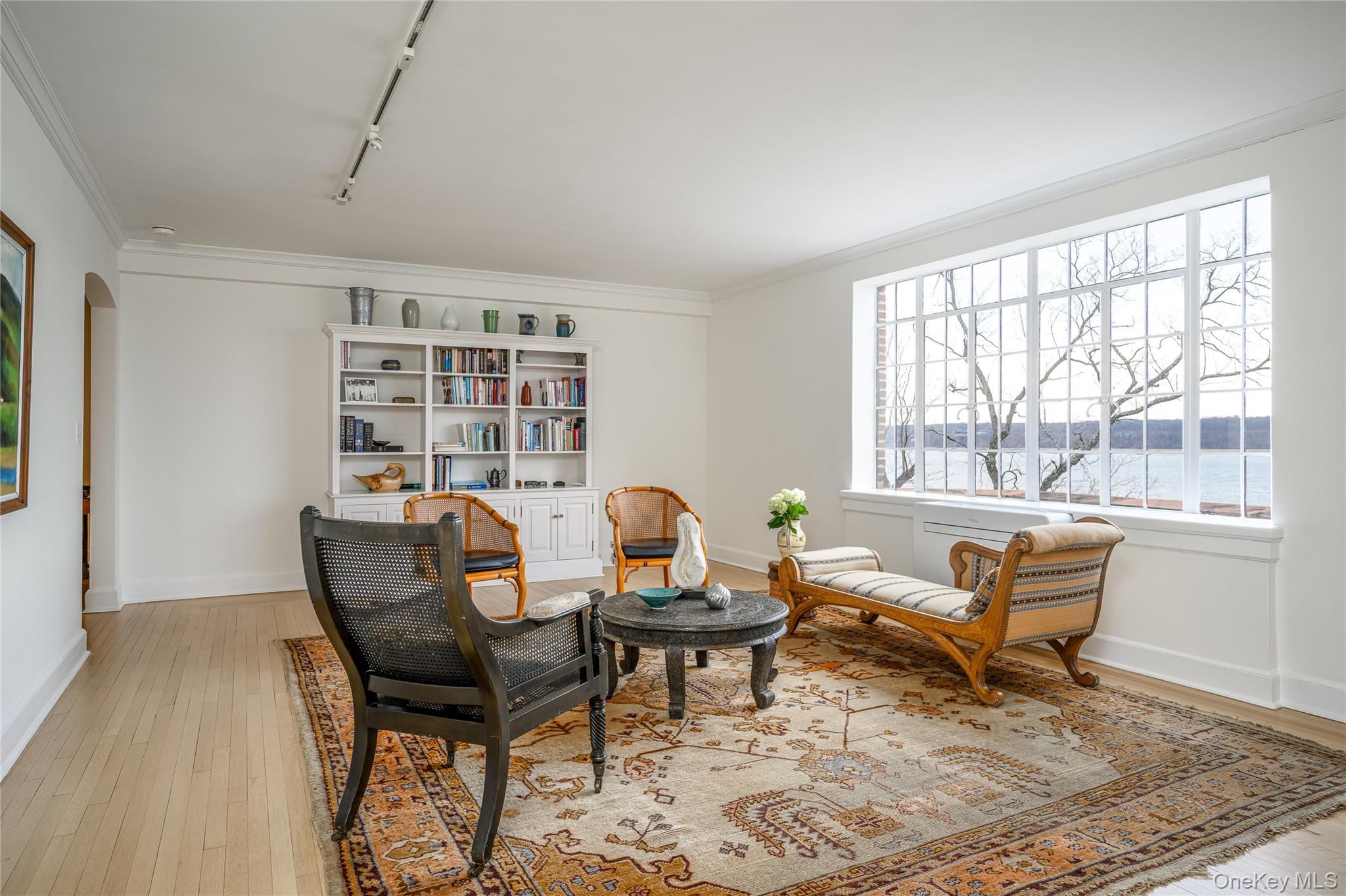 #8 photo, 100 Ardsley Avenue, Irvington , NY 10533