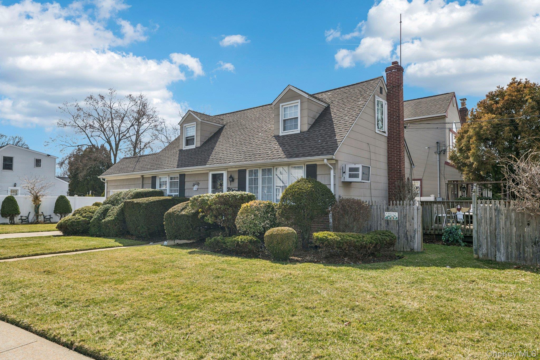 #4 photo, 2002 Murray Place, 롱 아일랜드 Merrick , NY 11566