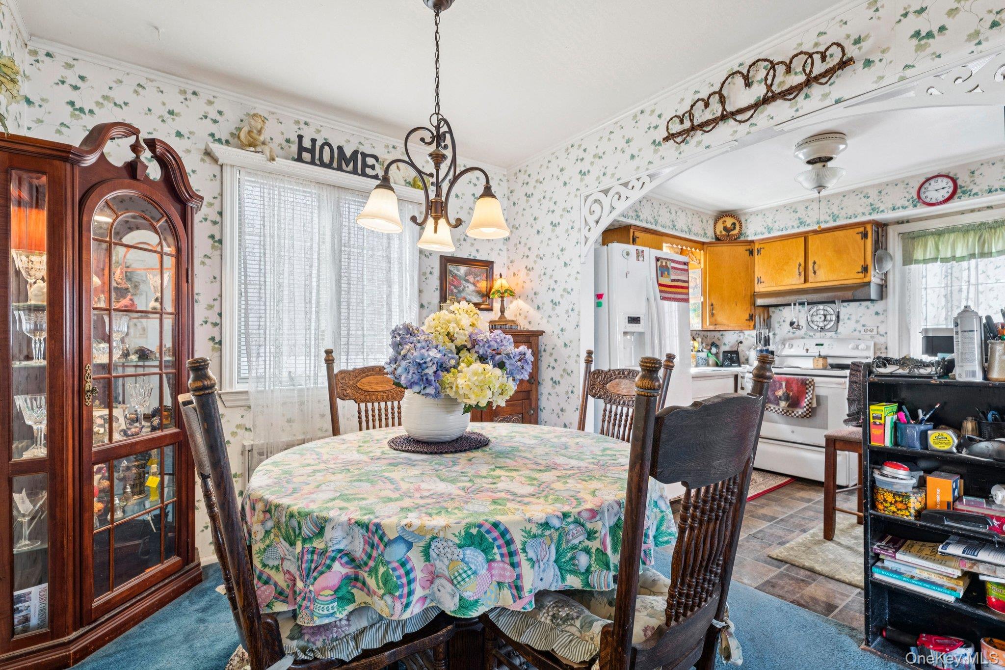 #9 photo, 2002 Murray Place, 롱 아일랜드 Merrick , NY 11566