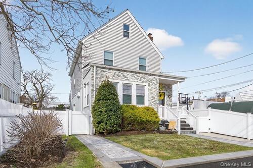 #3 photo, 545 Marcellus Road, নাসাউ কাউন্টি Williston Park , NY 11596