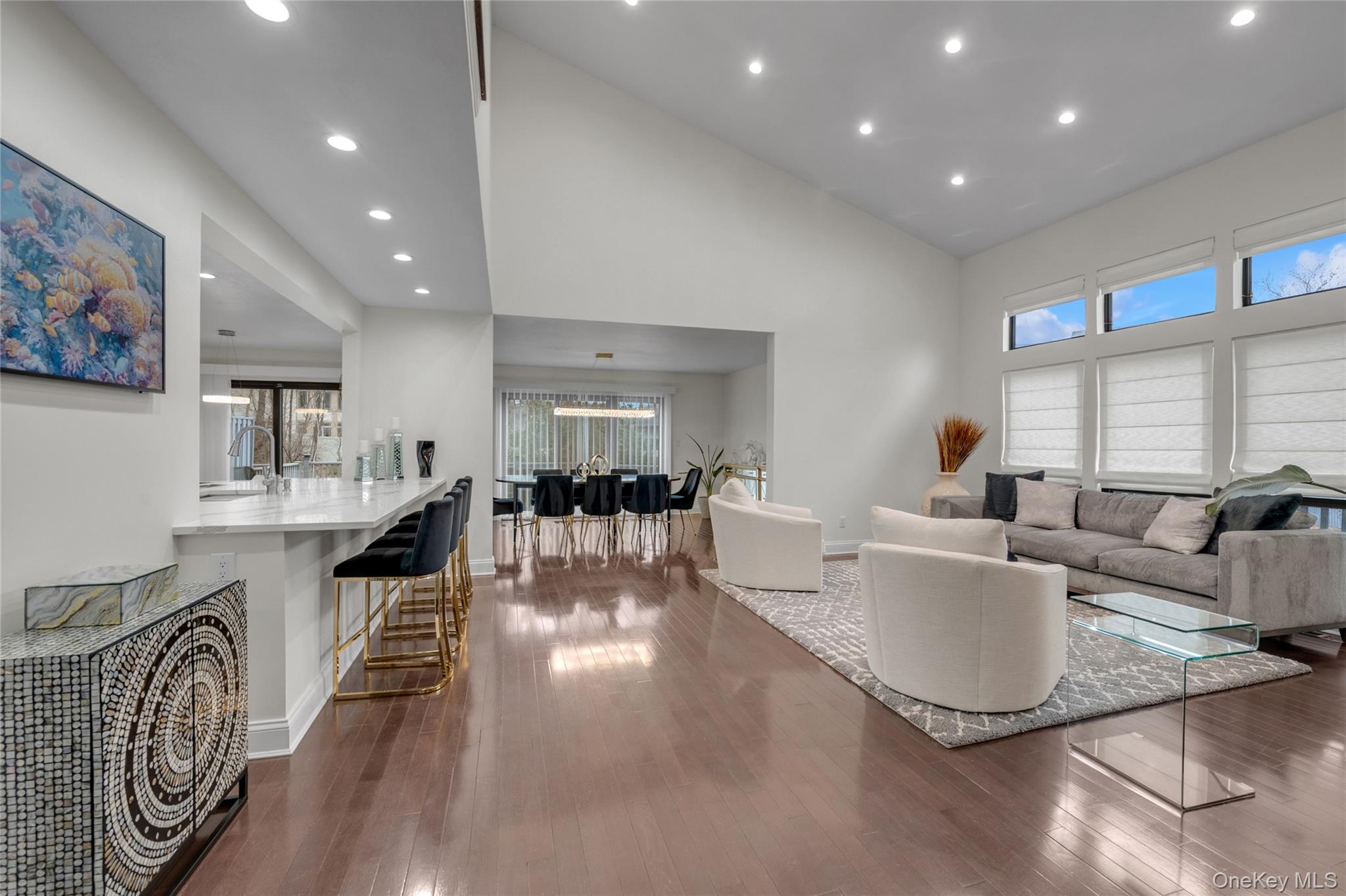 #3 photo, 51 Foxwood Drive, নাসাউ কাউন্টি Jericho , NY 11753