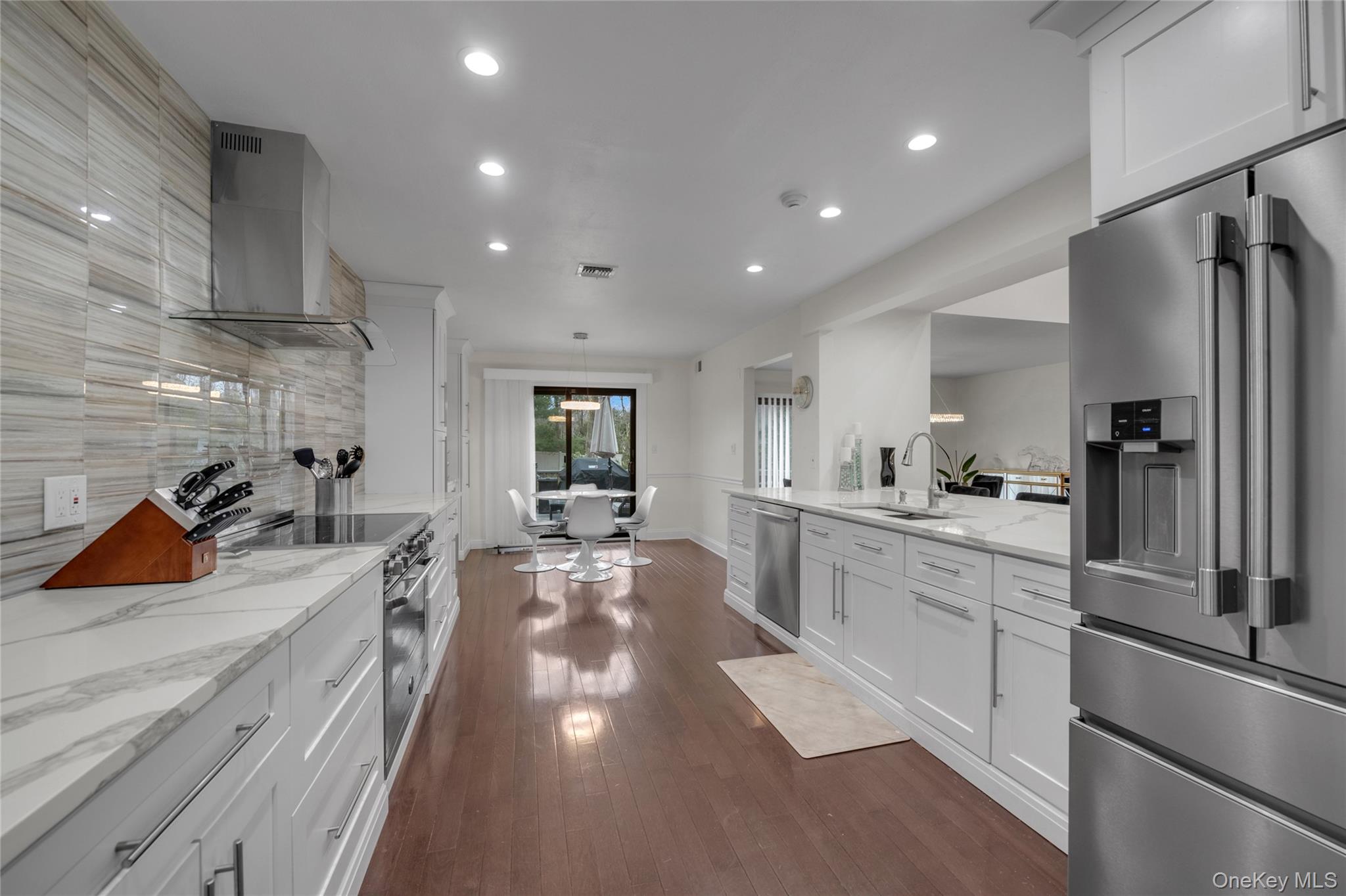 #6 photo, 51 Foxwood Drive, নাসাউ কাউন্টি Jericho , NY 11753