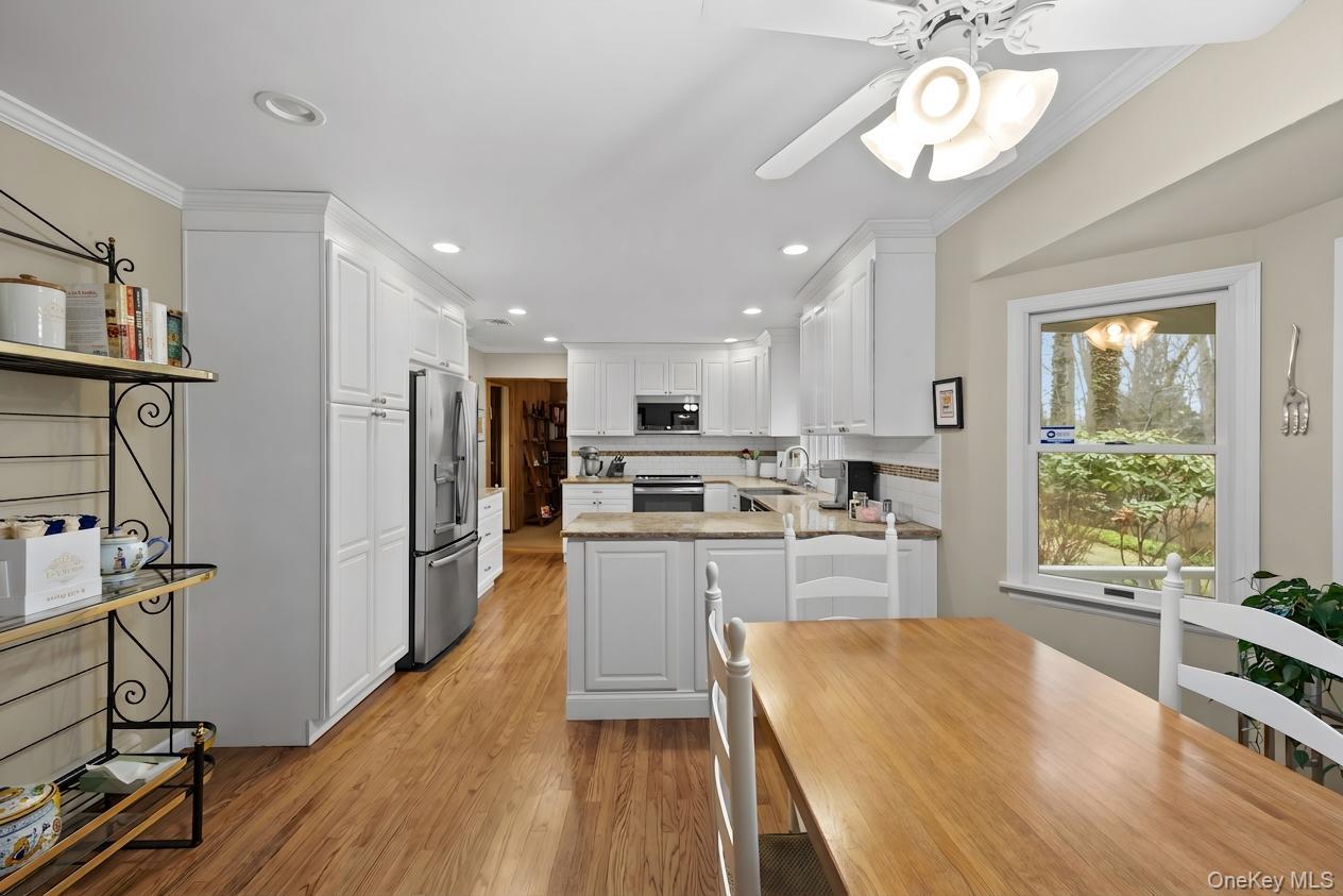 #13 photo, 3 Townsend Court, সাফোক কাউন্টি Setauket , NY 11733