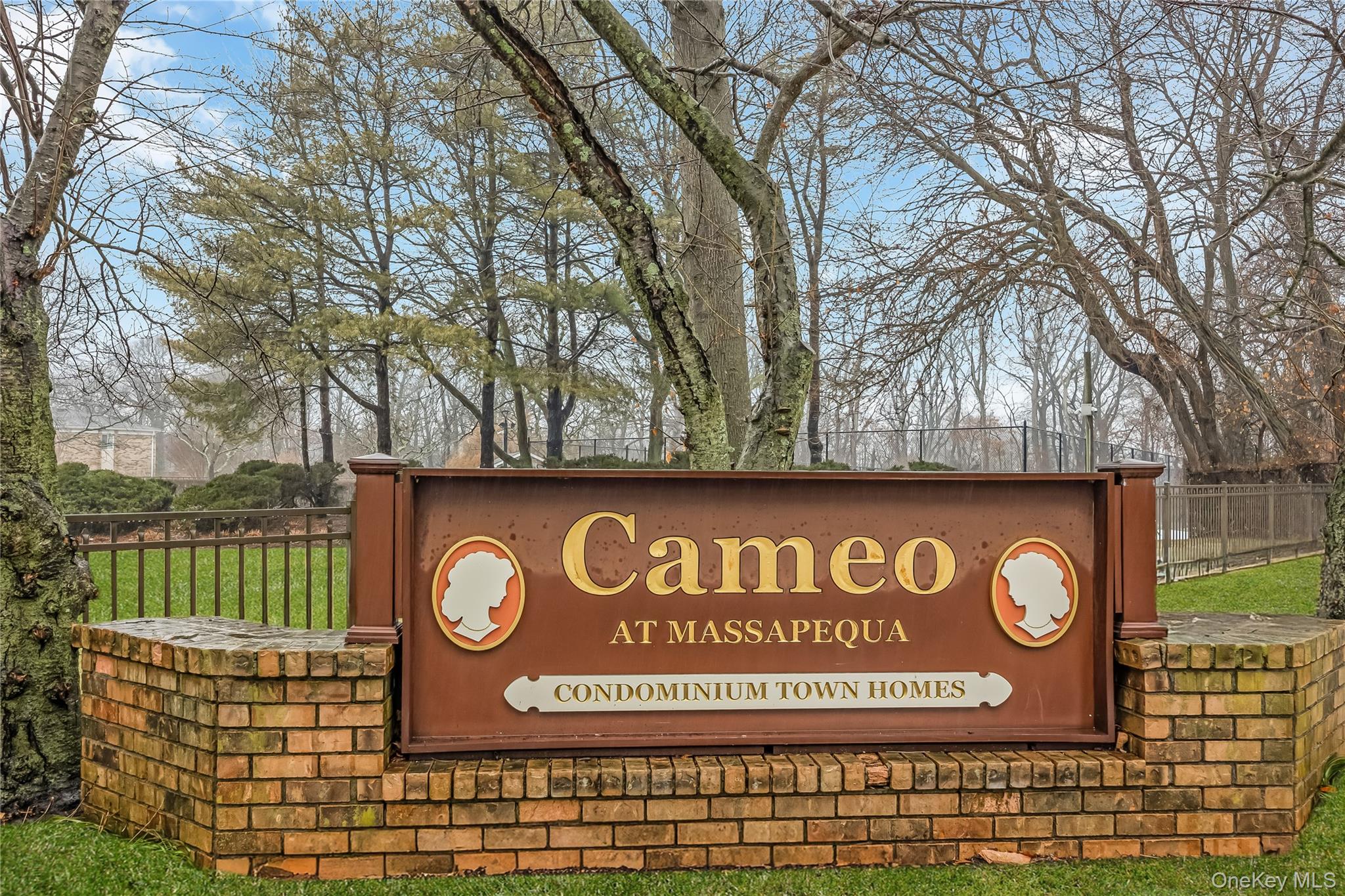 #4 photo, 8 Town House Drive, নাসাউ কাউন্টি Massapequa Park , NY 11762