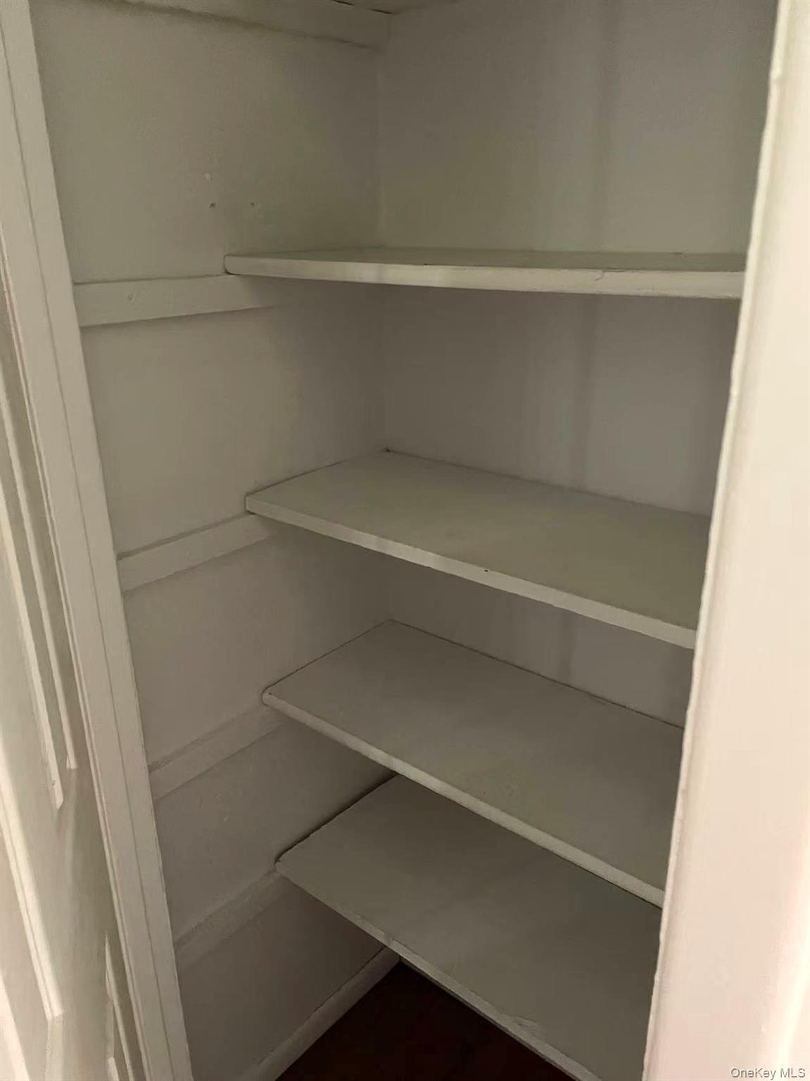 #11 photo, 21970 64th Avenue, কুইন্‌স Bayside , NY 11364