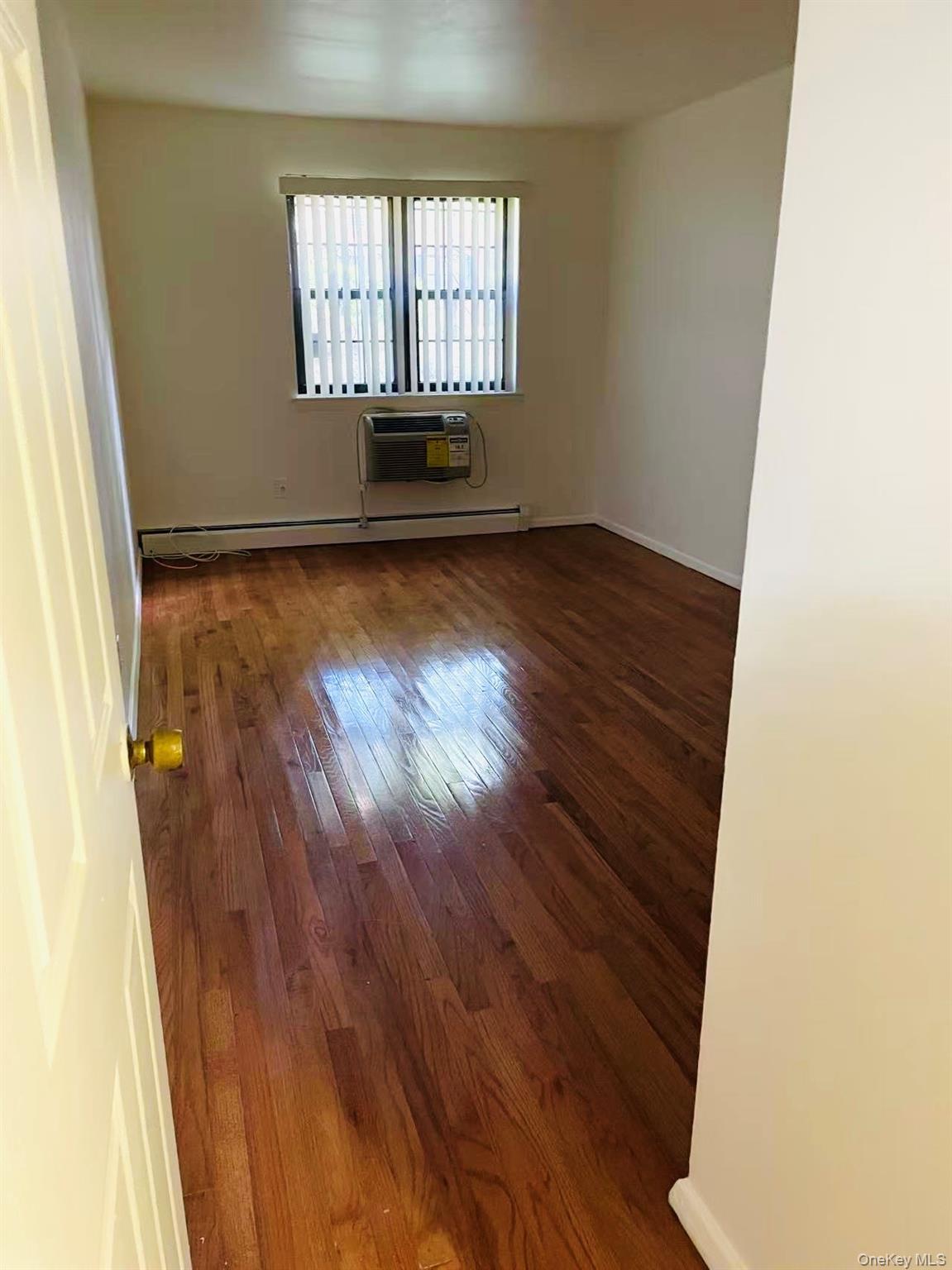 #5 photo, 21970 64th Avenue, কুইন্‌স Bayside , NY 11364