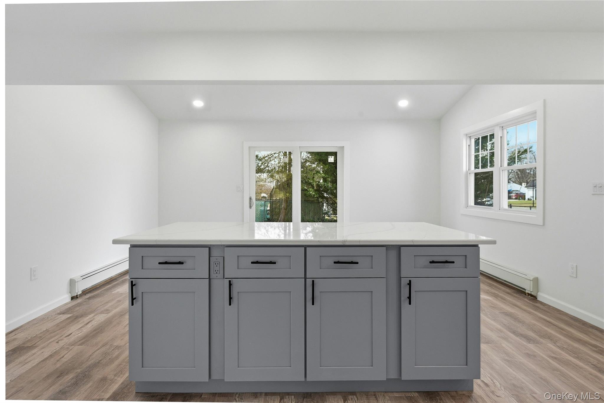 #12 photo, 56 Pennaquid Road, 東長島 科勒姆 Coram , NY 11727