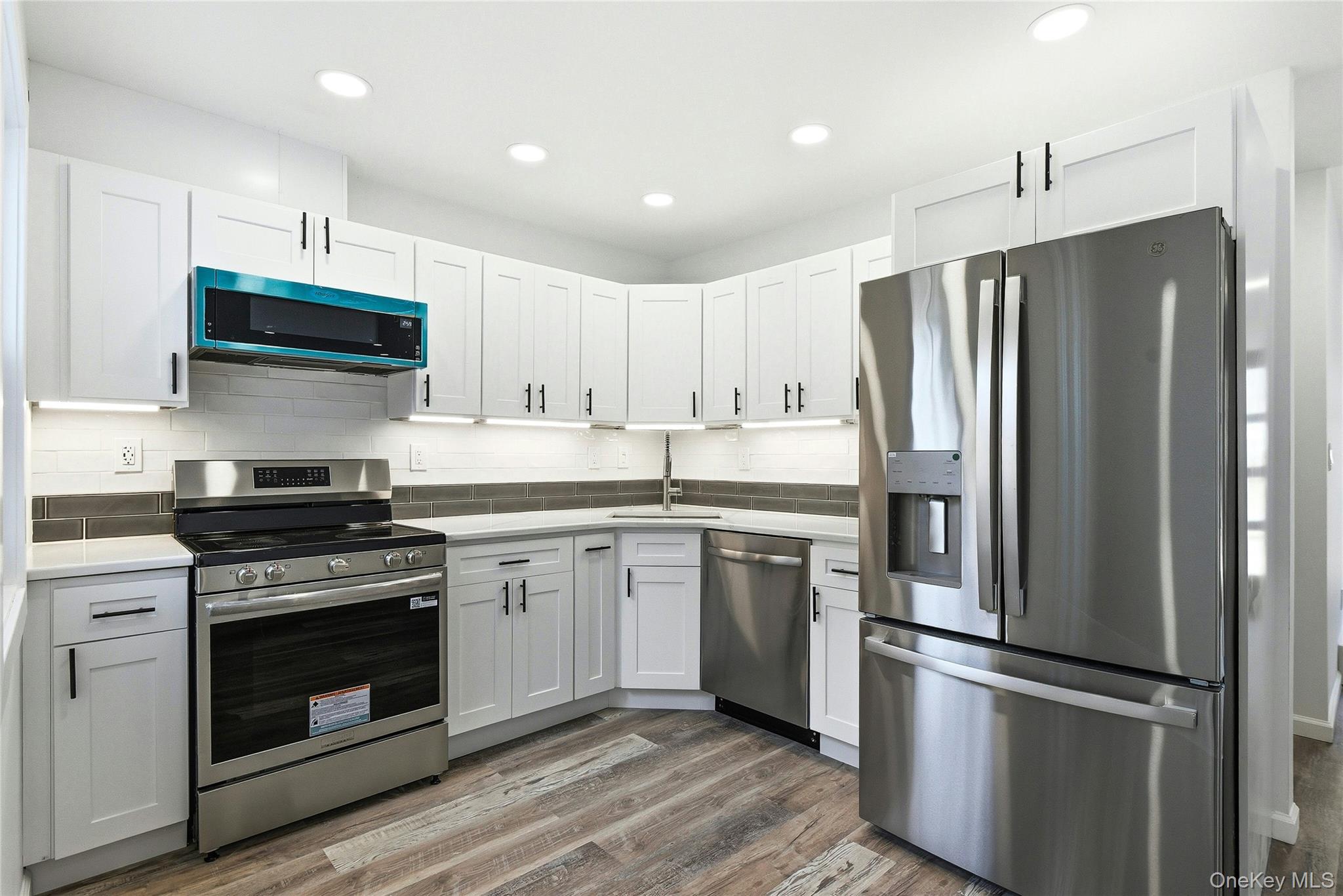 #6 photo, 56 Pennaquid Road, 東長島 科勒姆 Coram , NY 11727