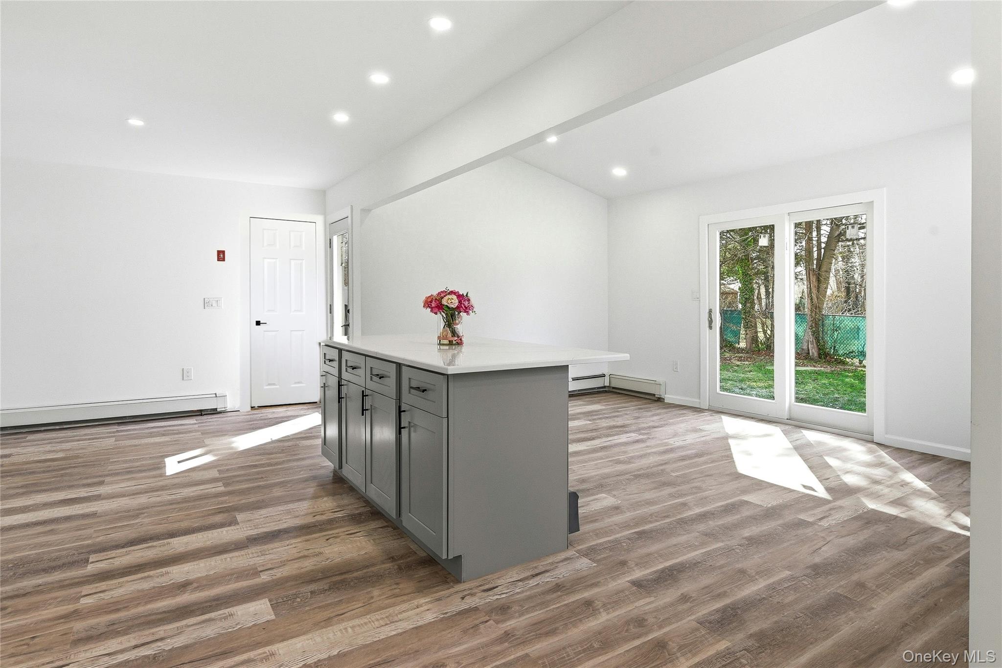 #9 photo, 56 Pennaquid Road, 東長島 科勒姆 Coram , NY 11727