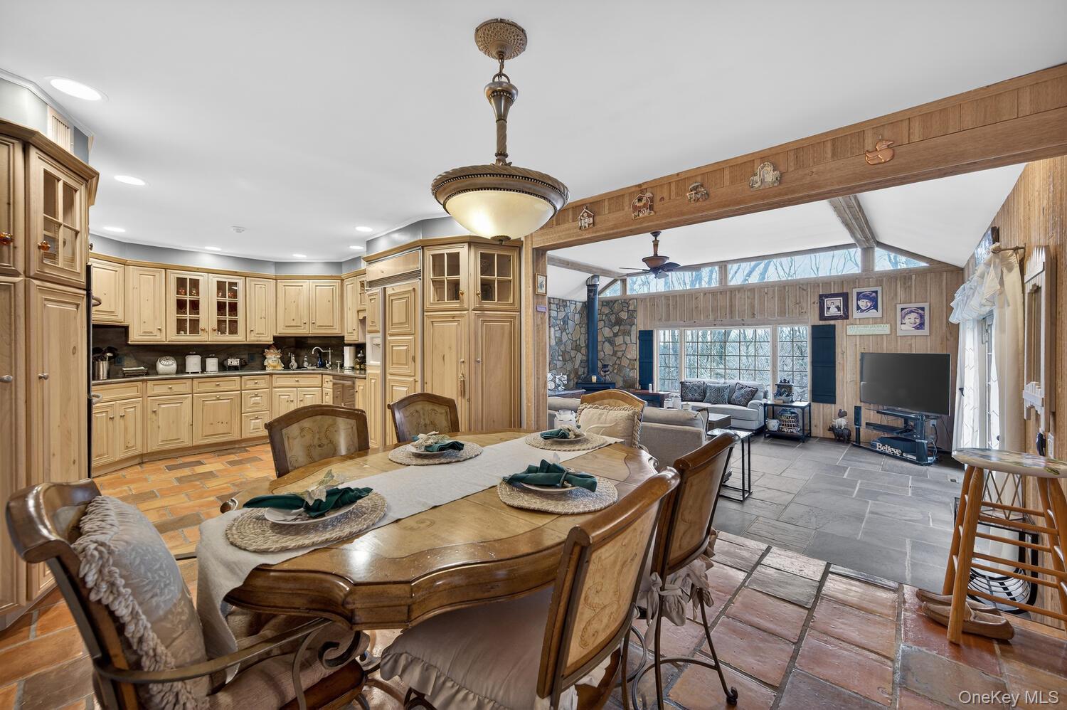 #15 photo, 23 Beaverhill Lane, সাফোক কাউন্টি Huntington , NY 11743