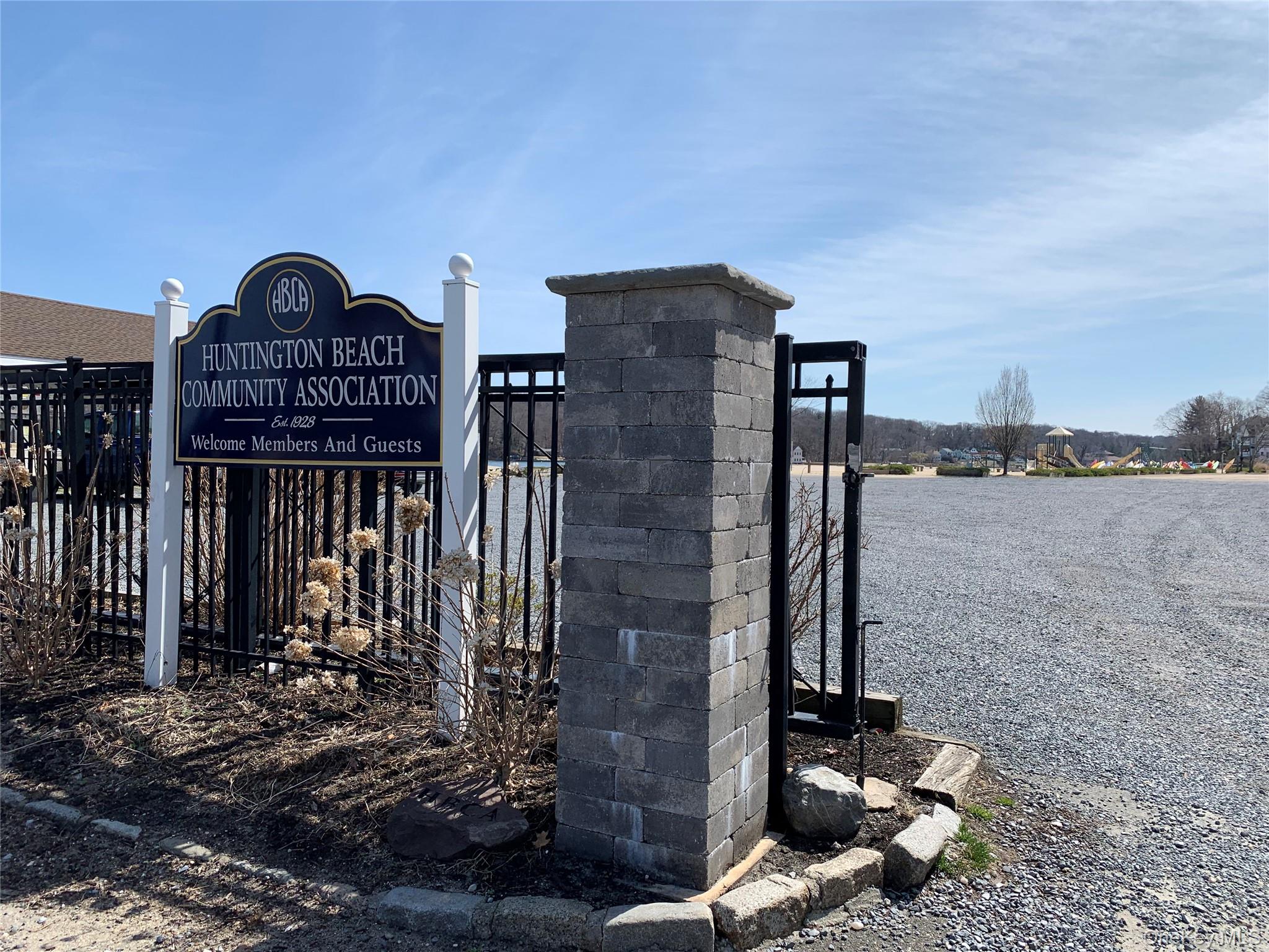 #19 photo, 319 Jefferson Street, সাফোক কাউন্টি Centerport , NY 11721