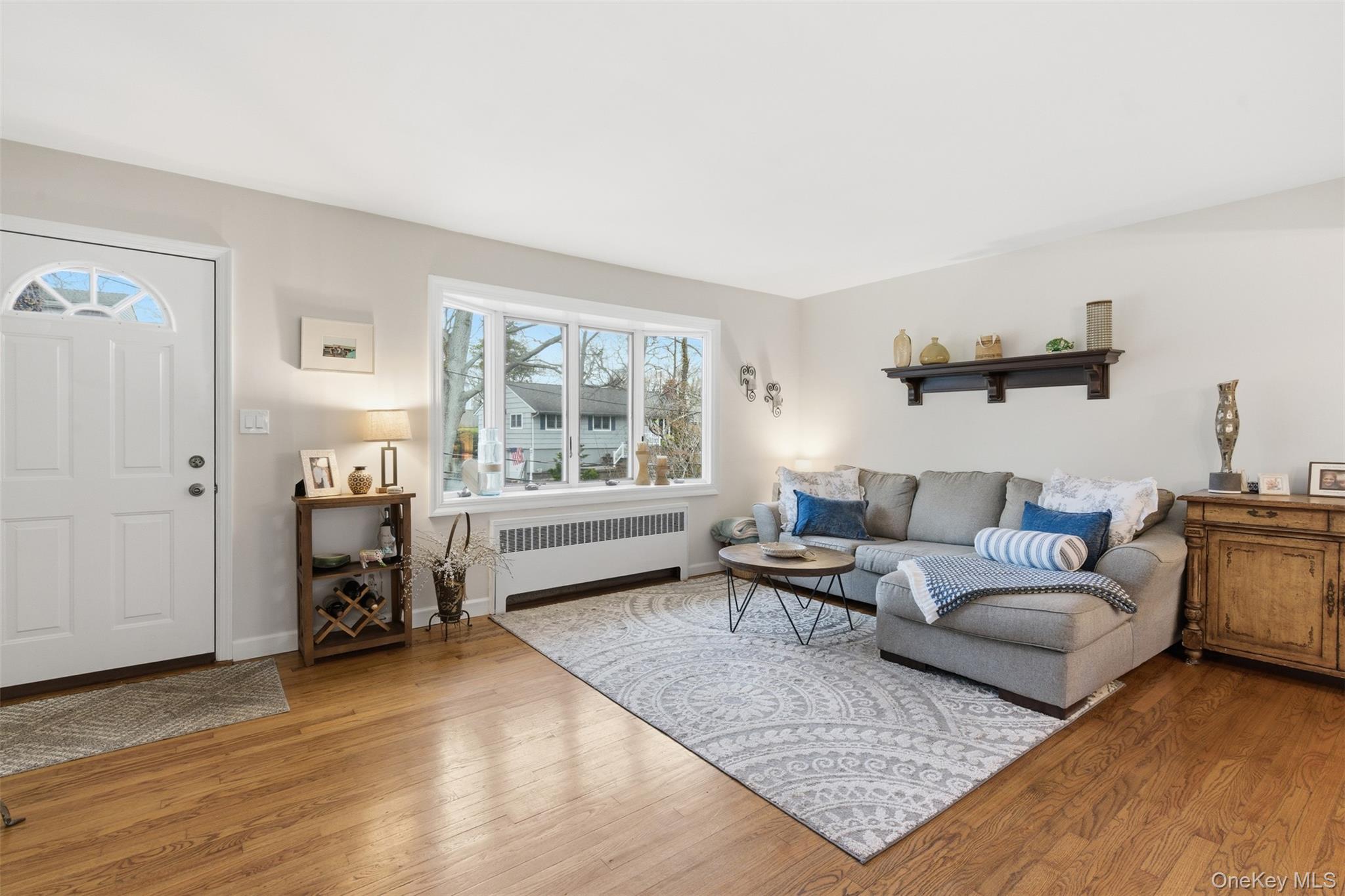 #4 photo, 319 Jefferson Street, সাফোক কাউন্টি Centerport , NY 11721